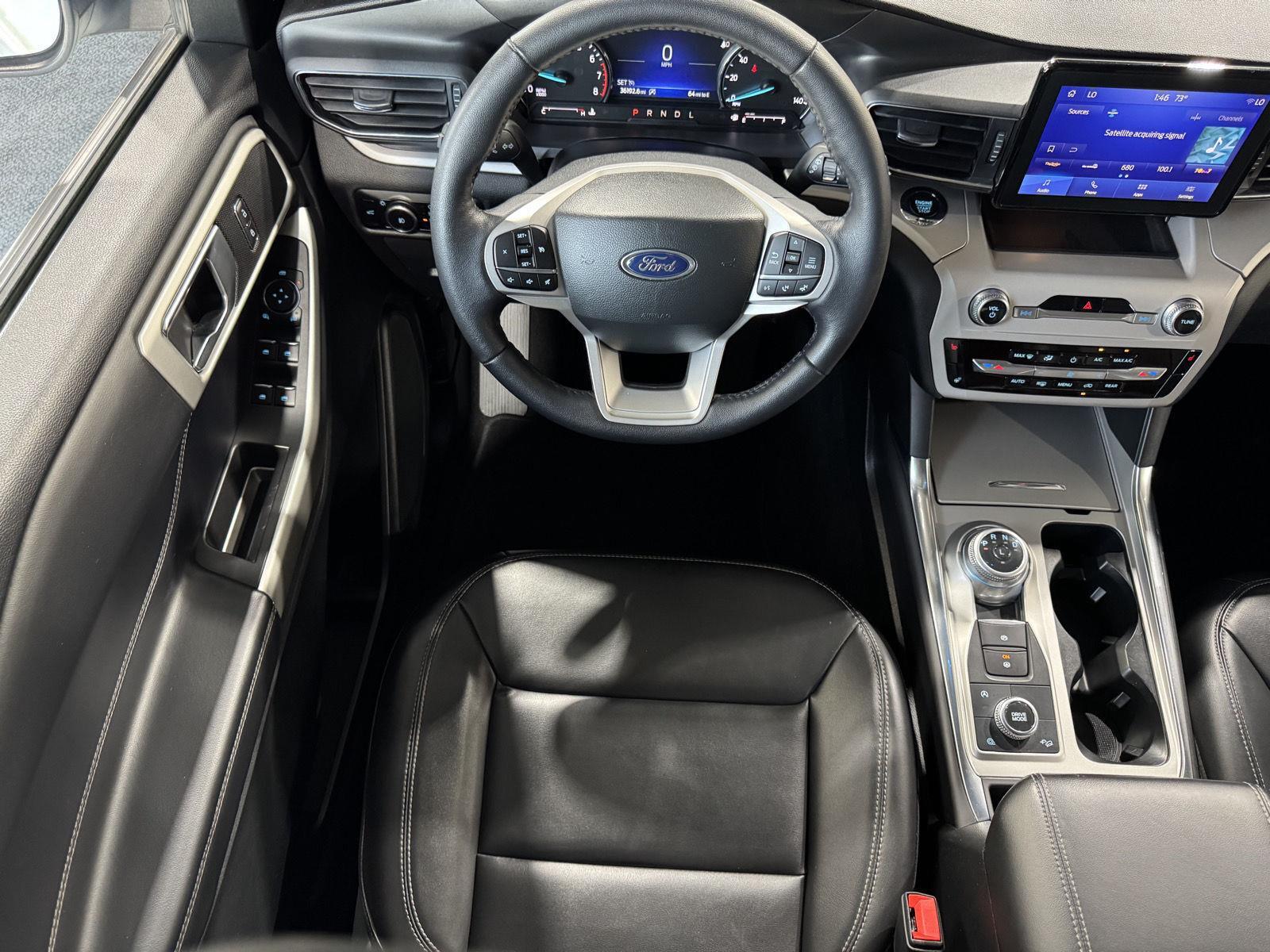 Vehicle photo 22