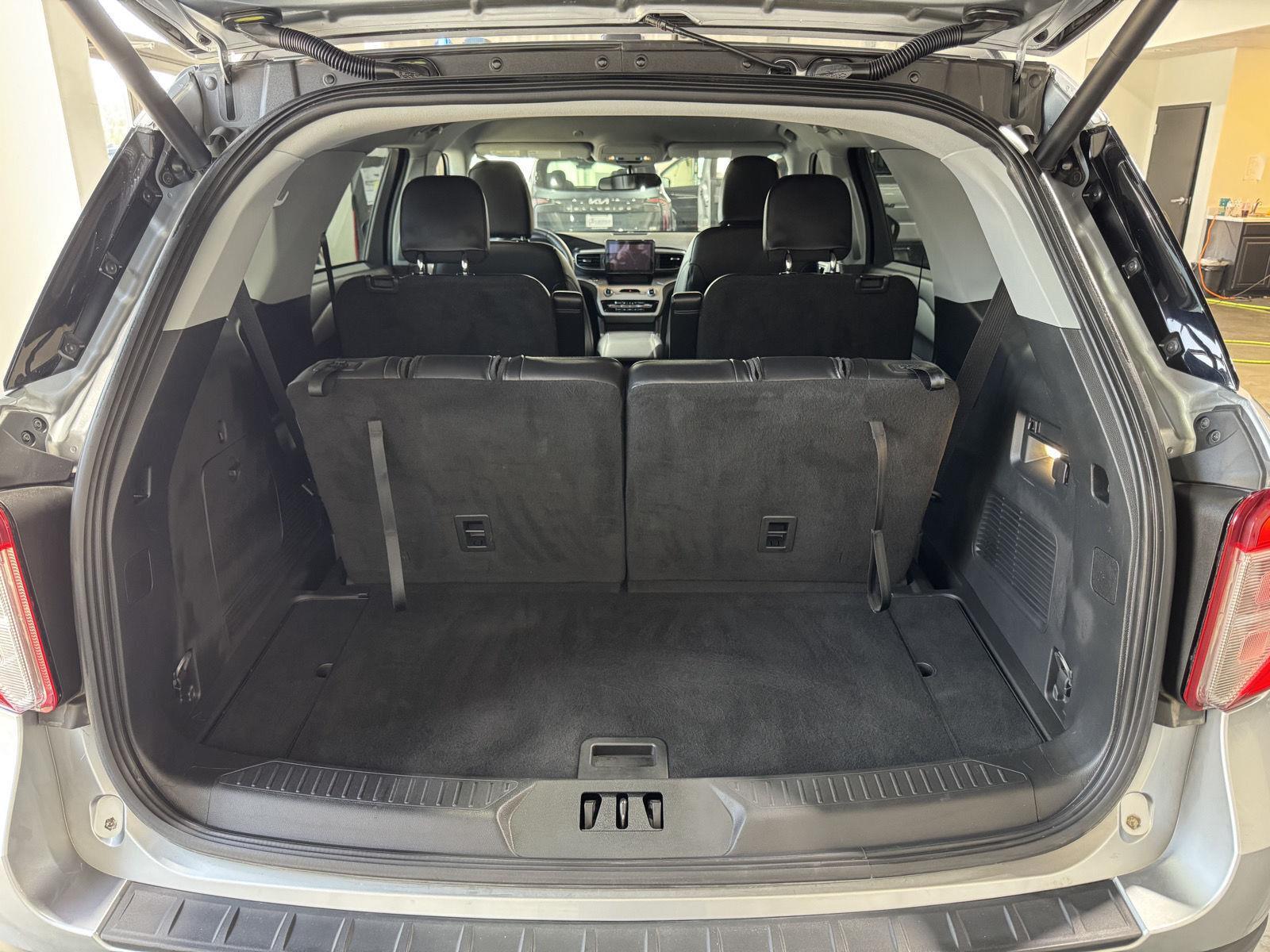 Vehicle photo 45