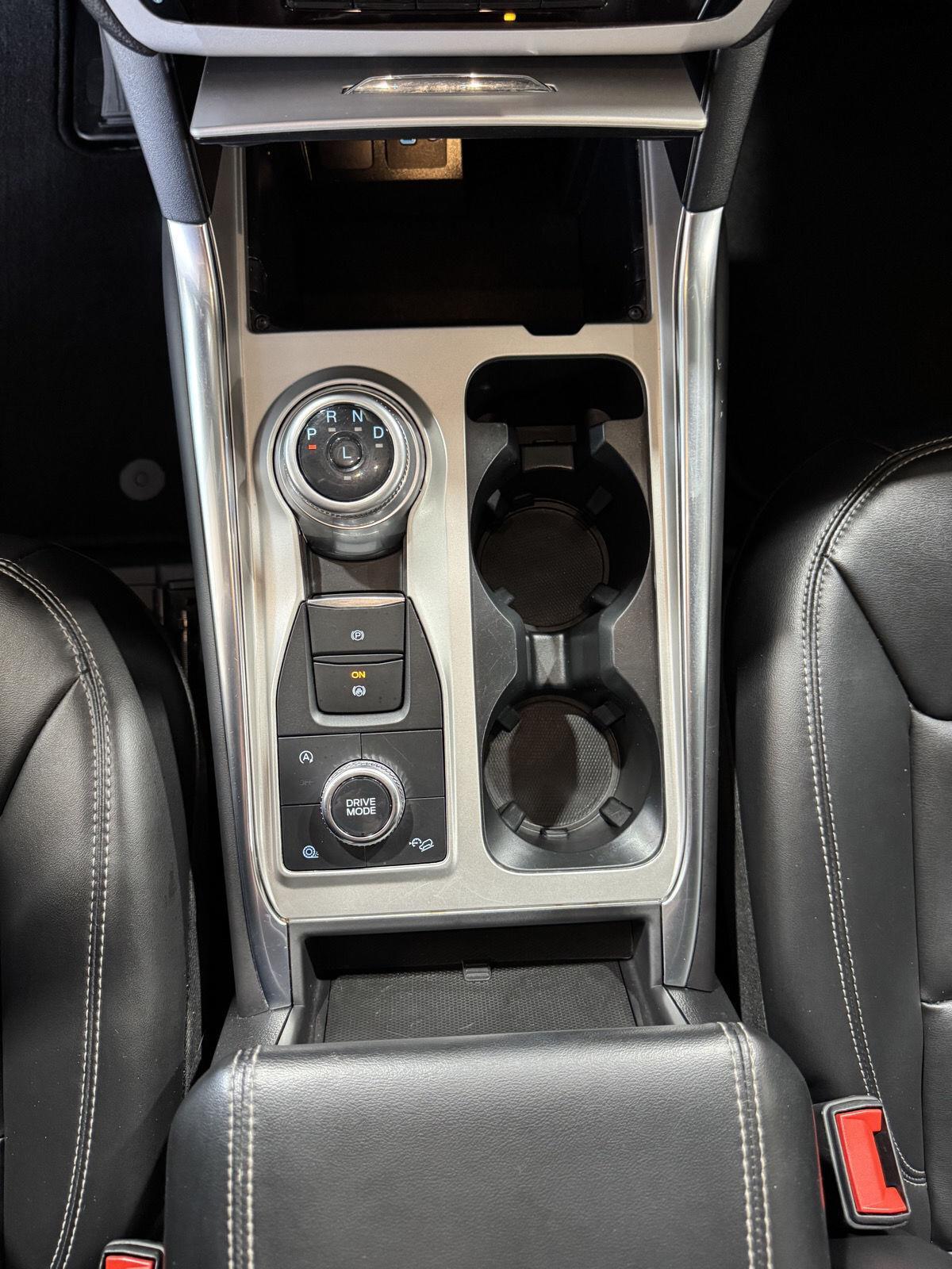 Vehicle photo 38