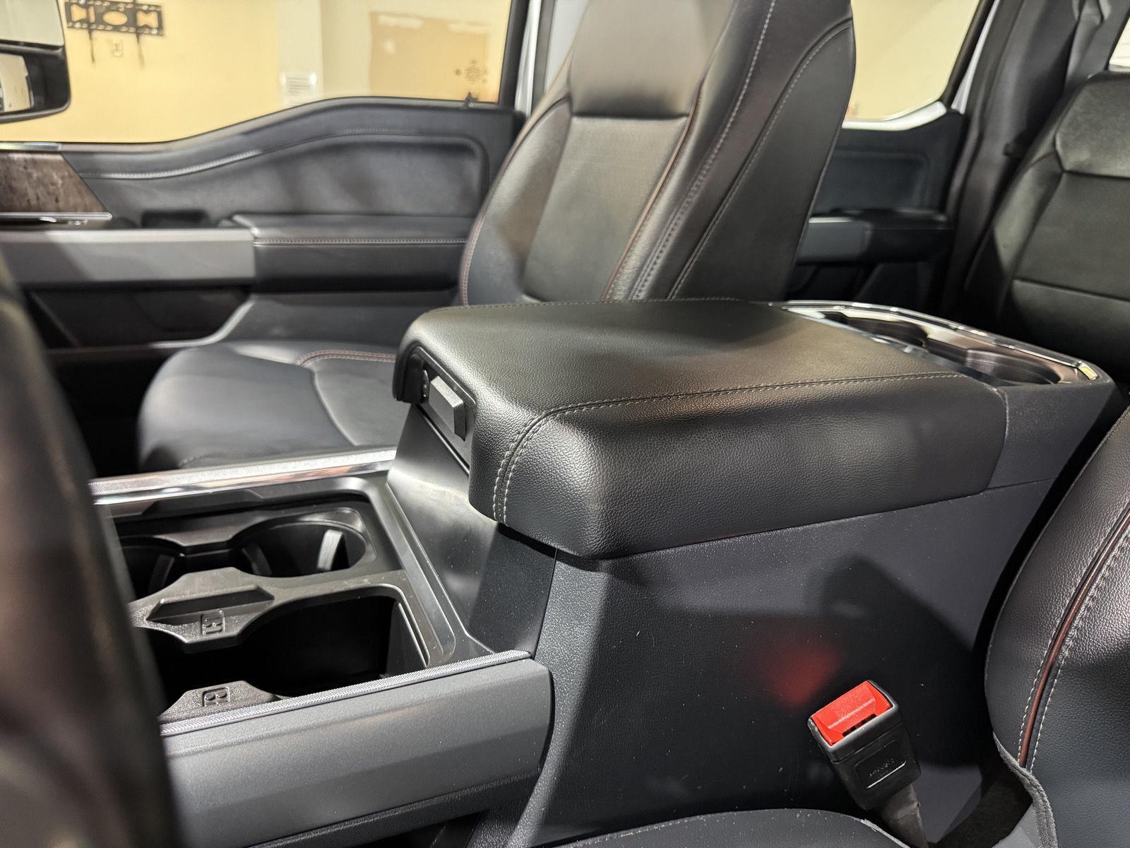 Vehicle photo 38