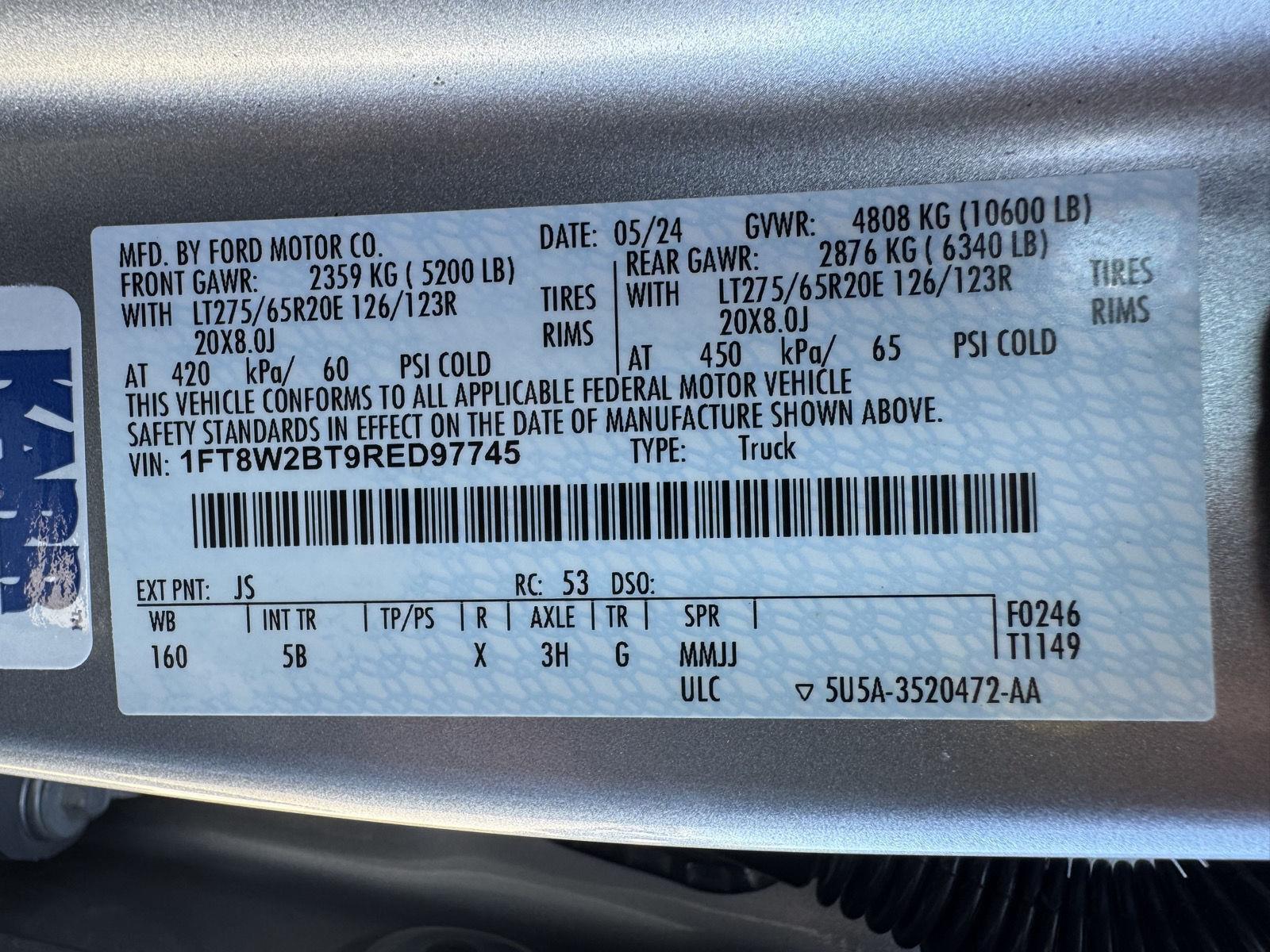 Vehicle photo 41