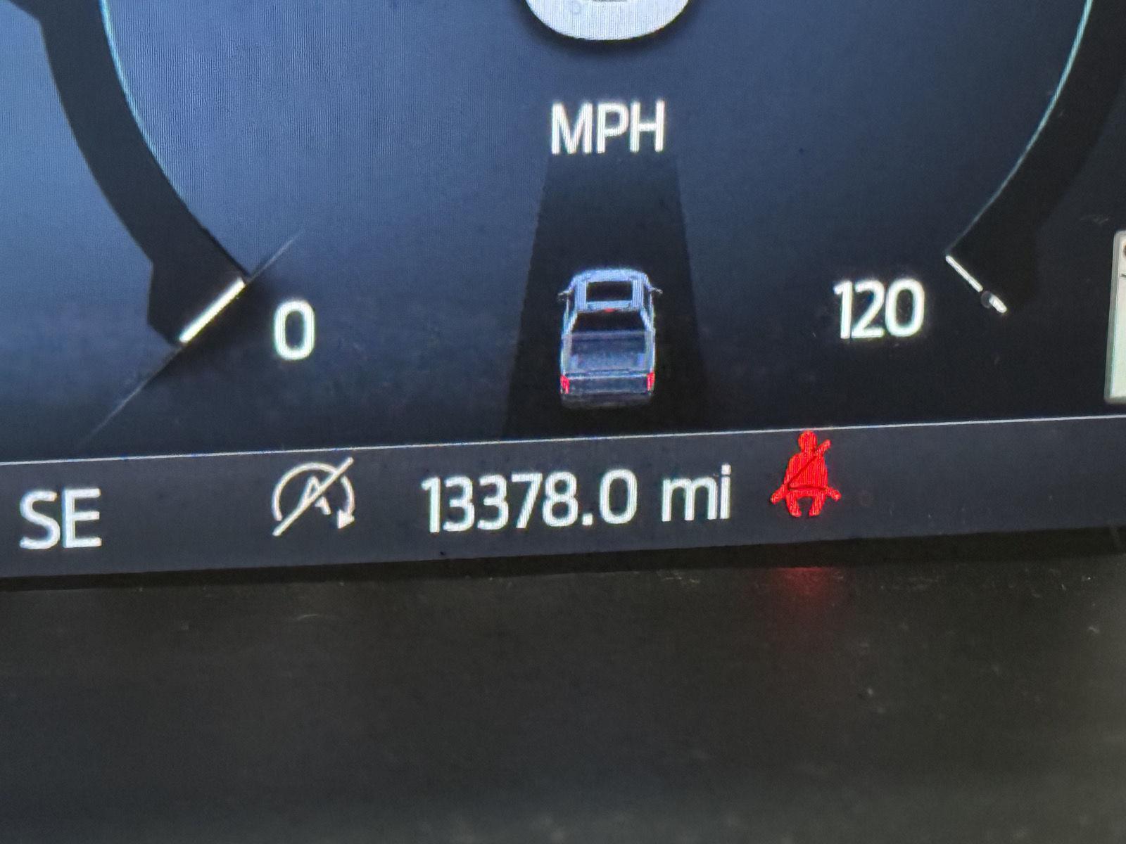 Vehicle photo 4