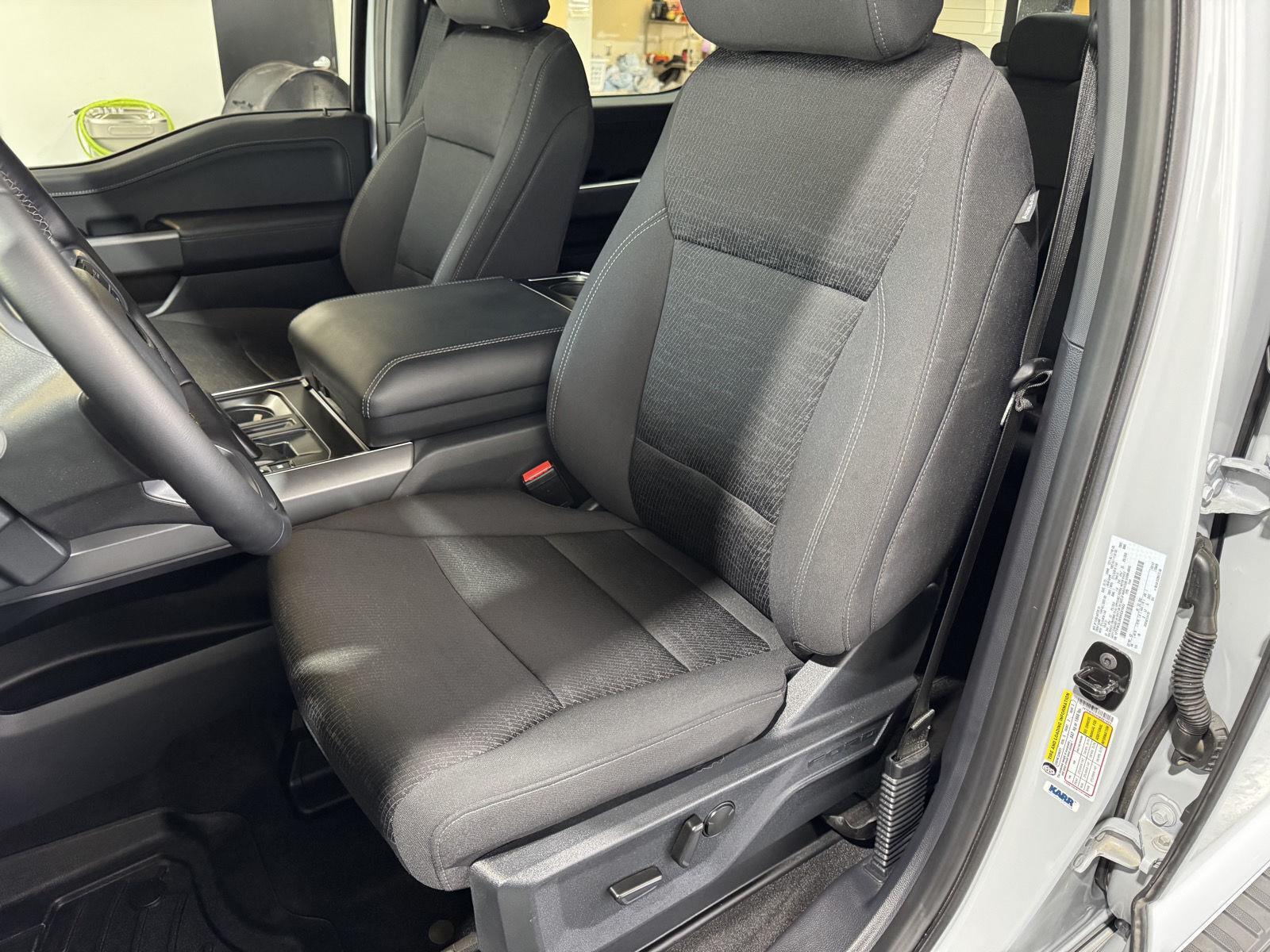 Vehicle photo 20
