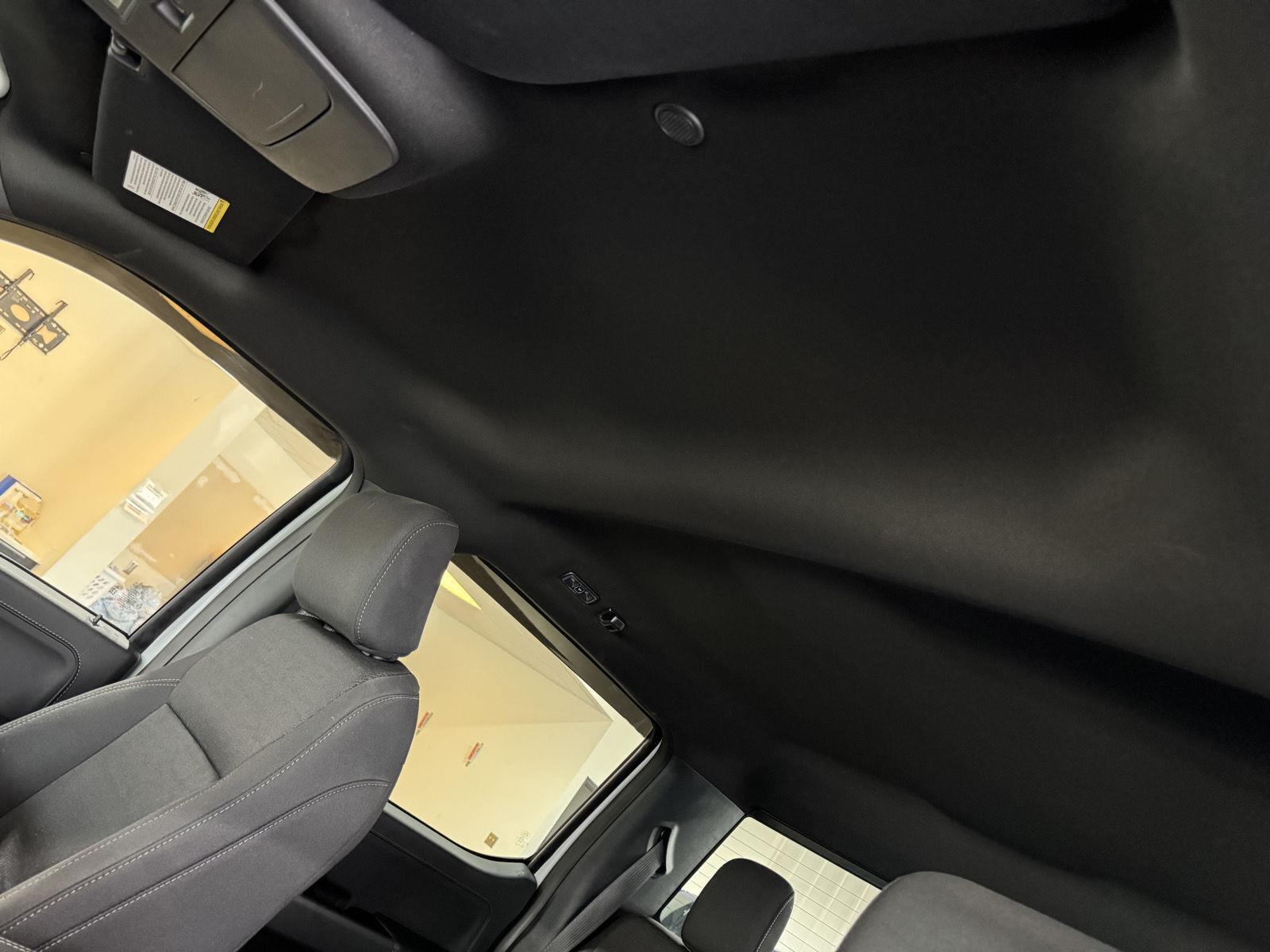 Vehicle photo 33