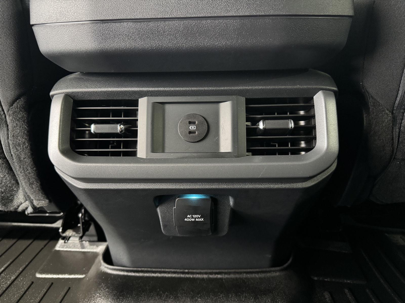 Vehicle photo 42