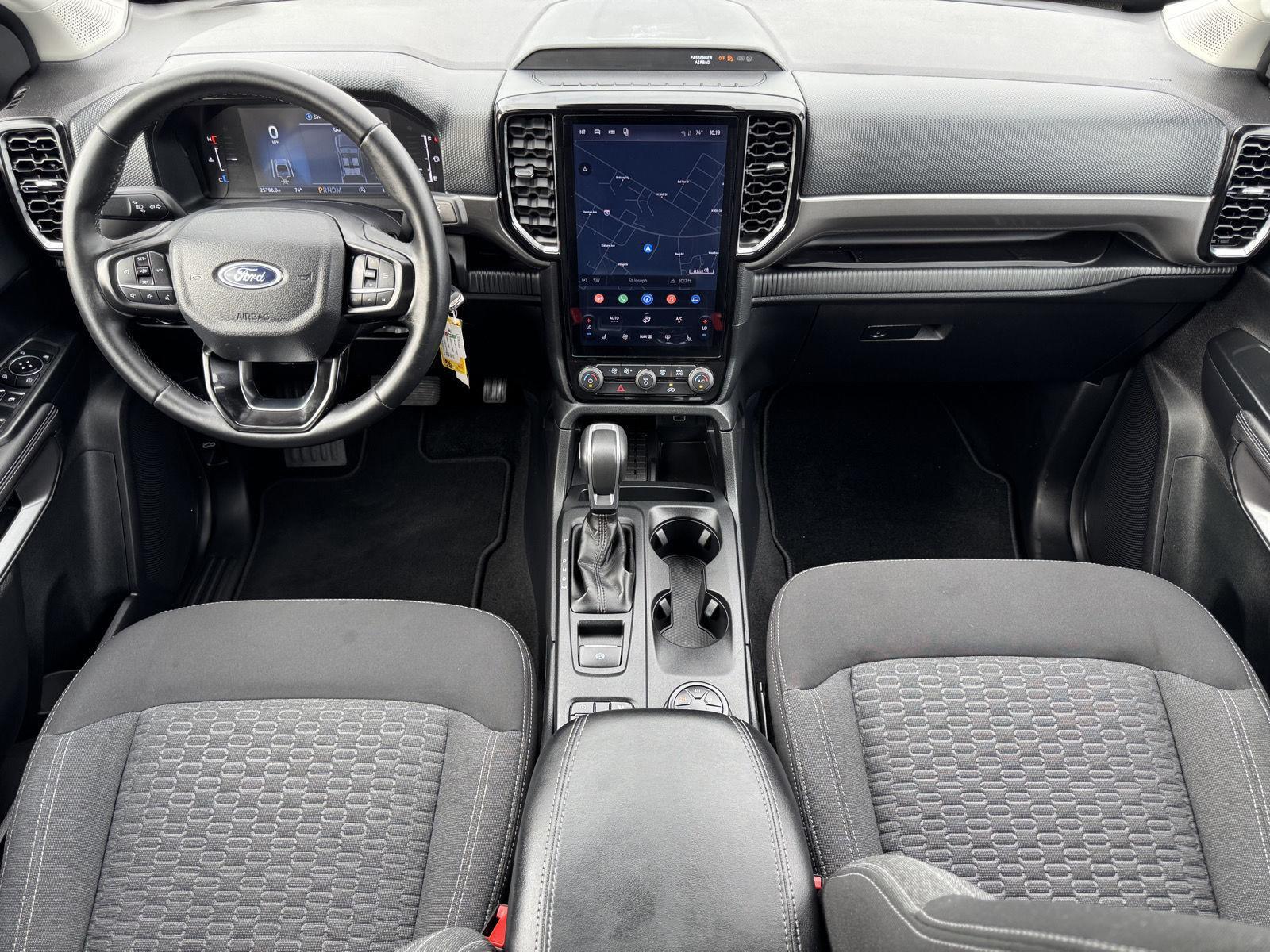 Vehicle photo 22