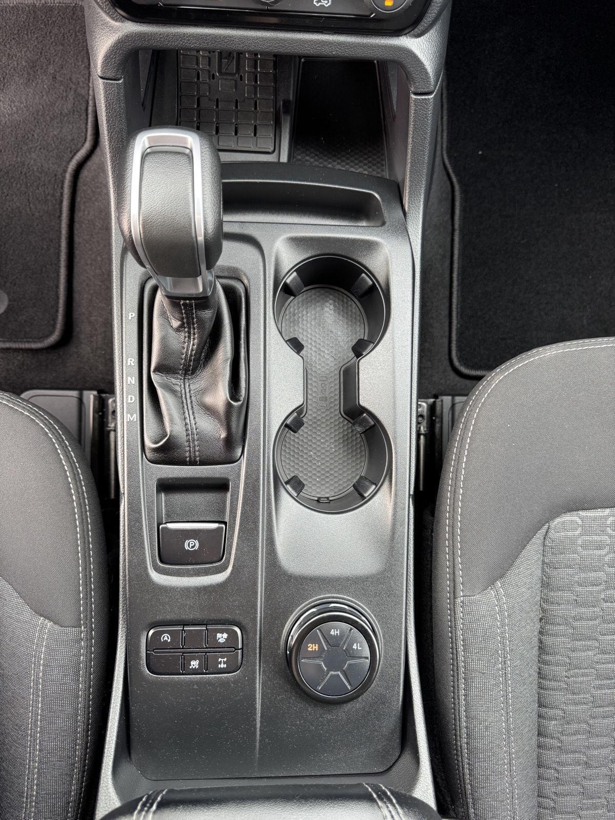Vehicle photo 36