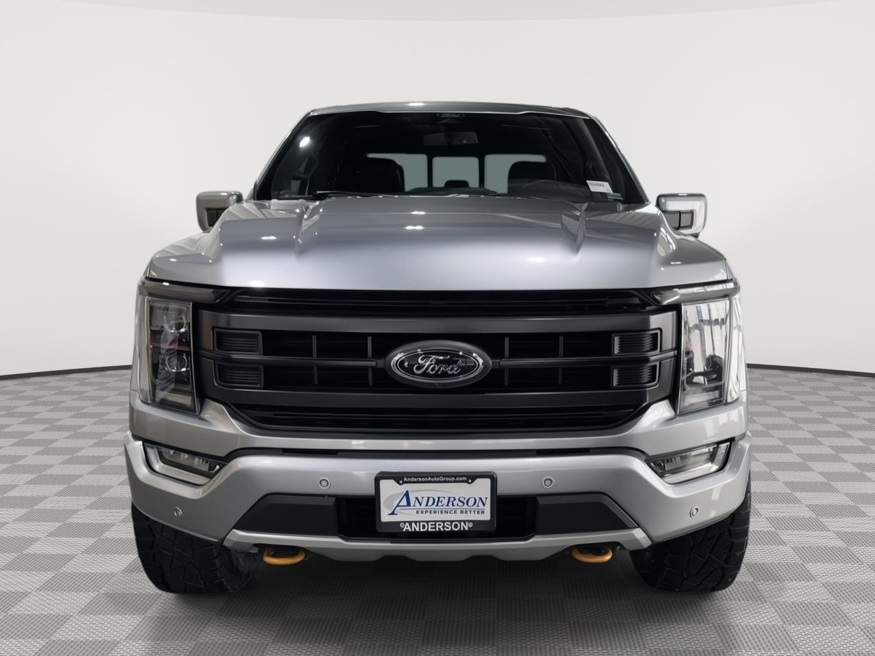 Vehicle photo 5