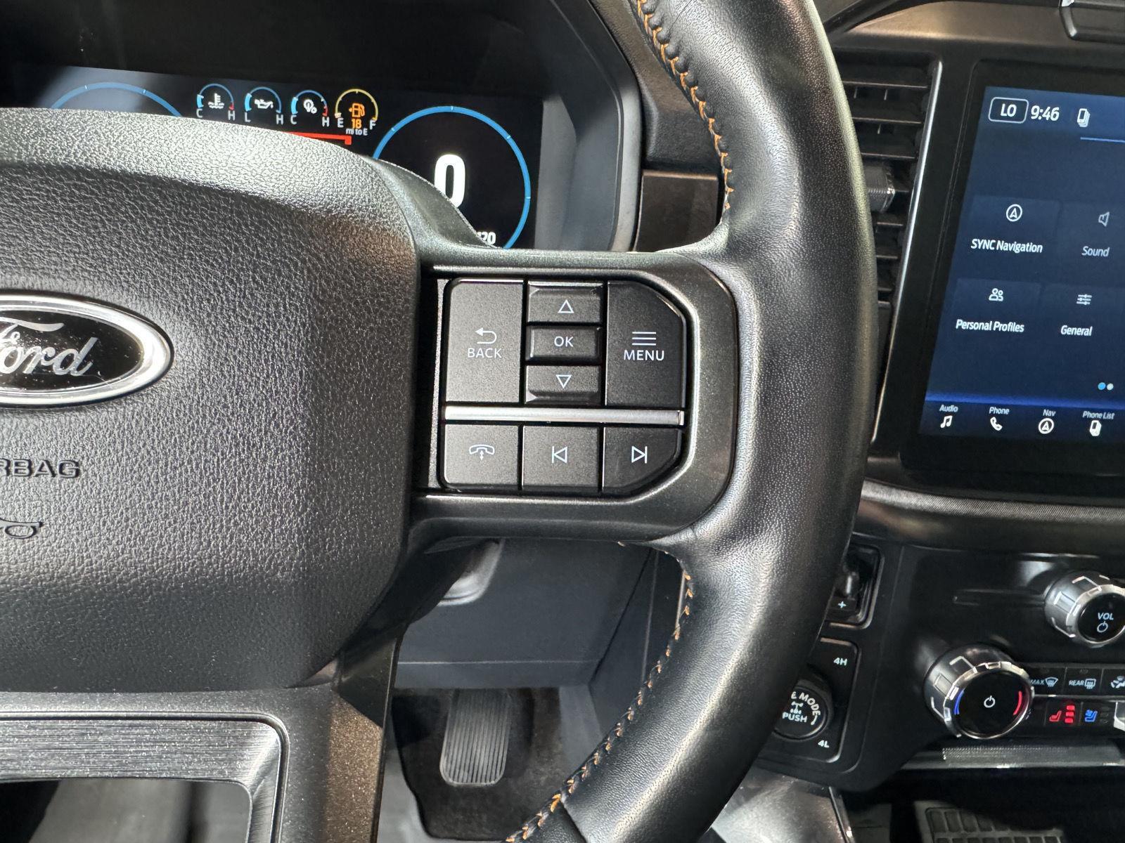 Vehicle photo 16