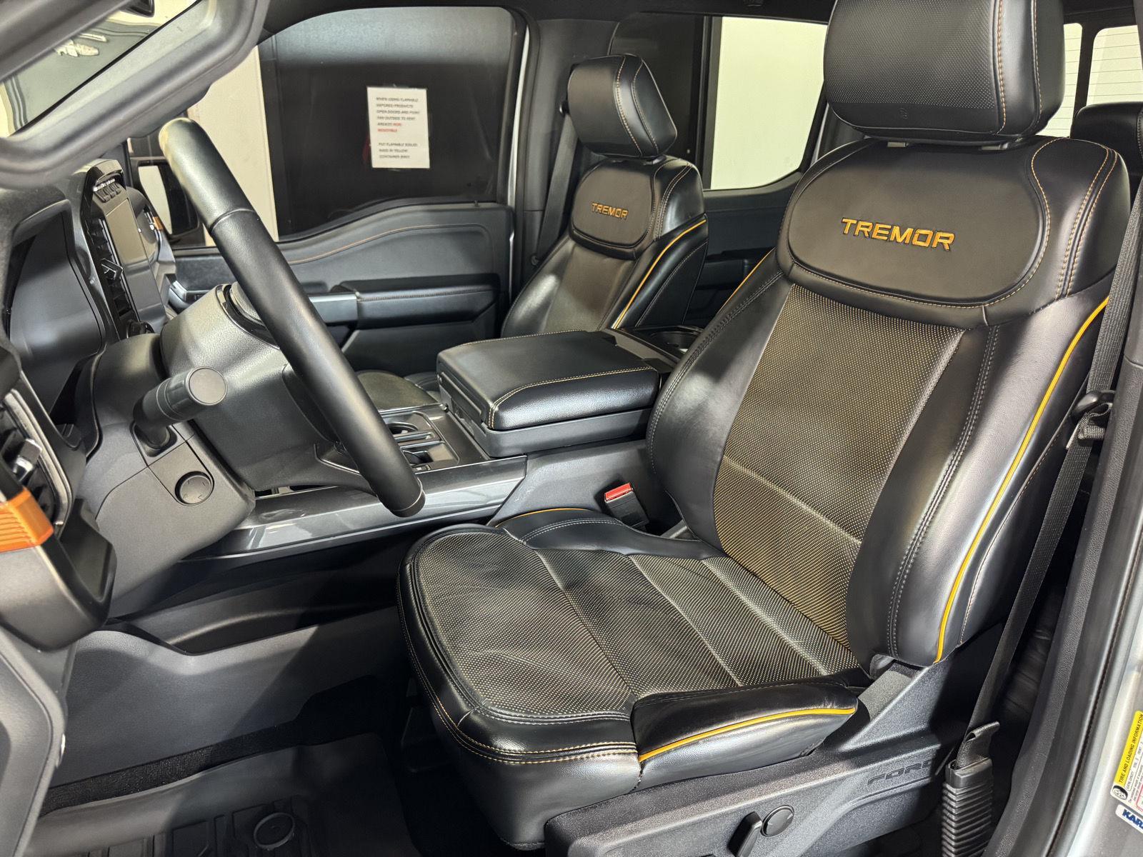 Vehicle photo 20