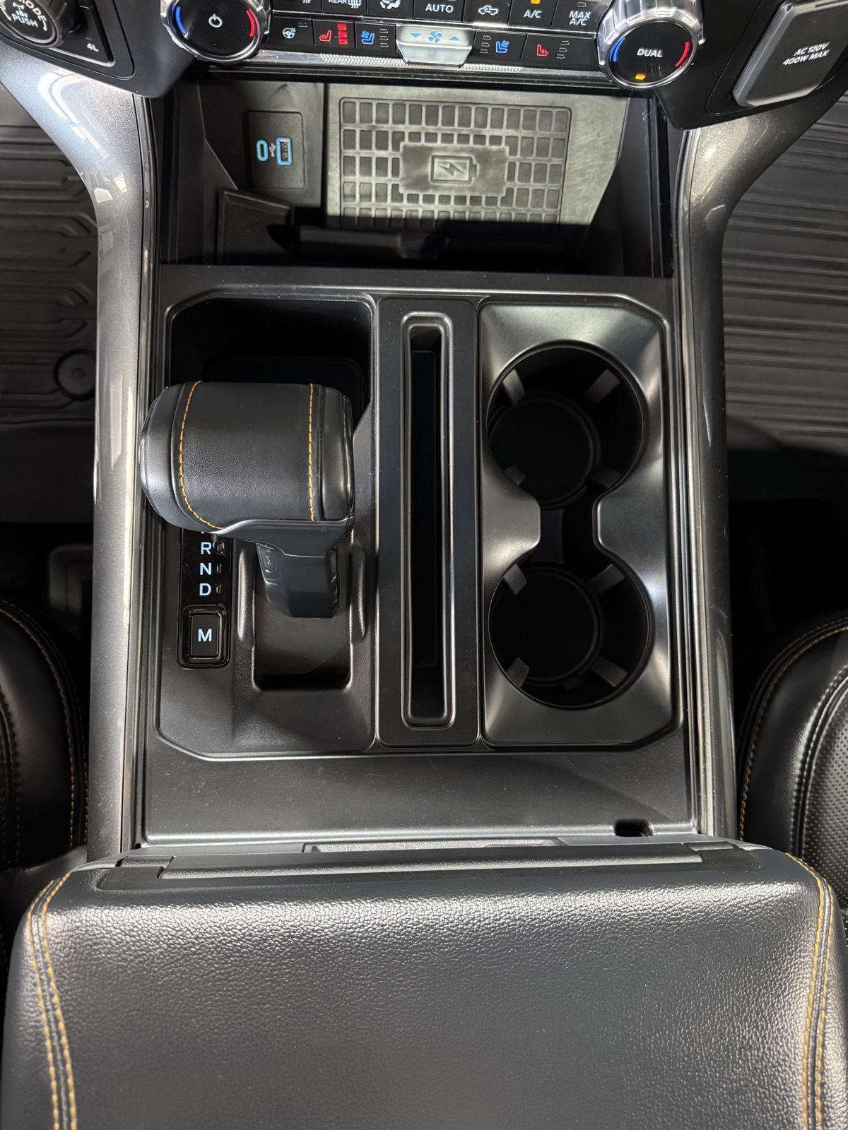 Vehicle photo 37