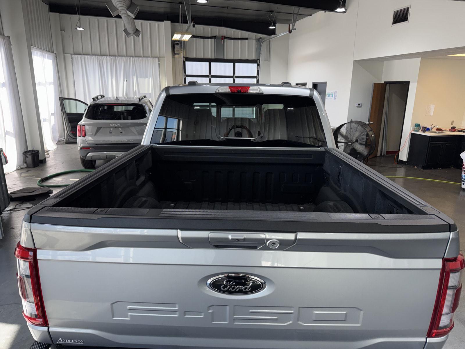 Vehicle photo 46