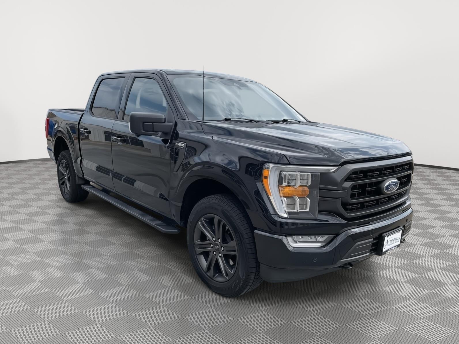 Vehicle photo 5