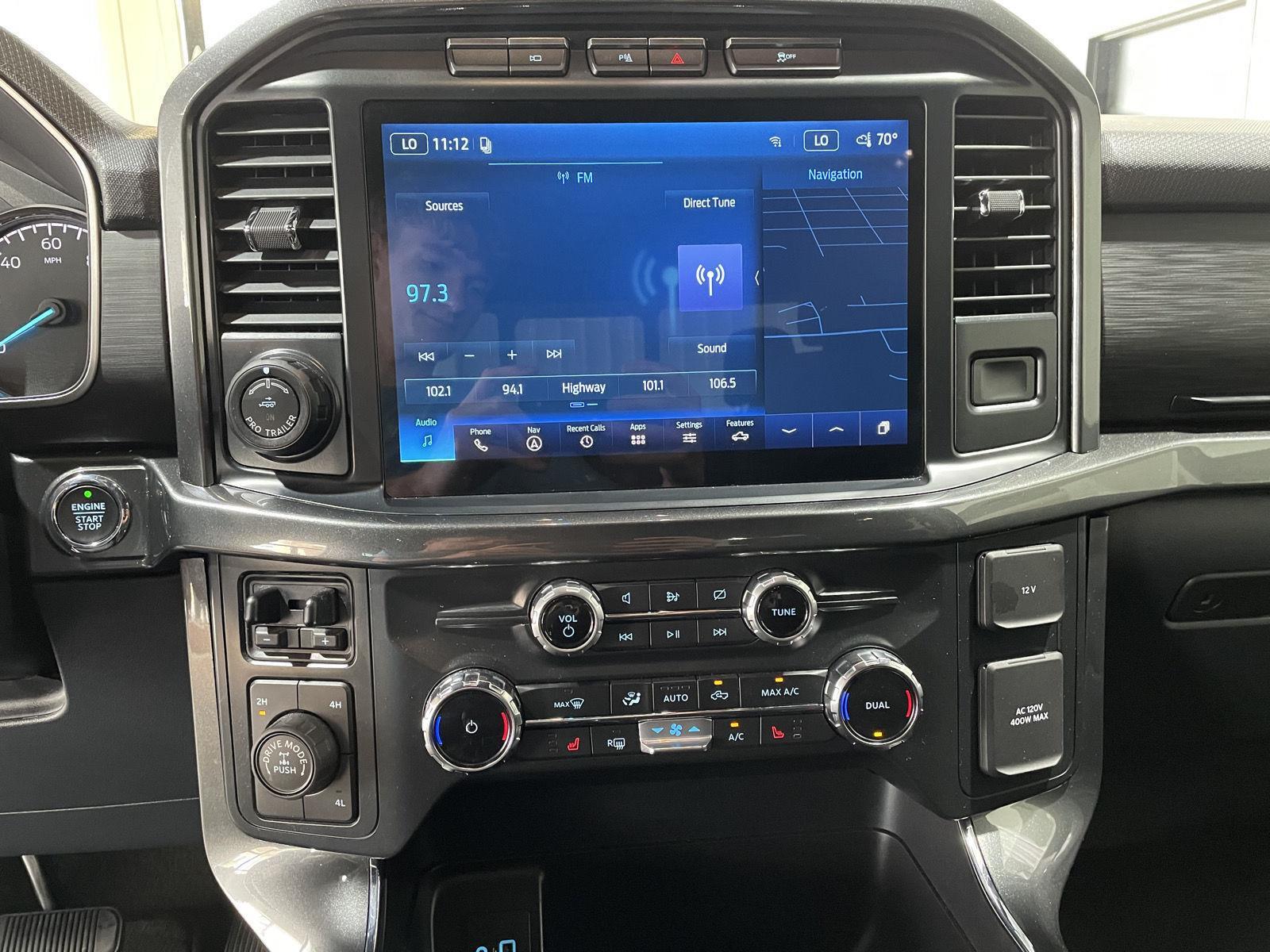 Vehicle photo 32