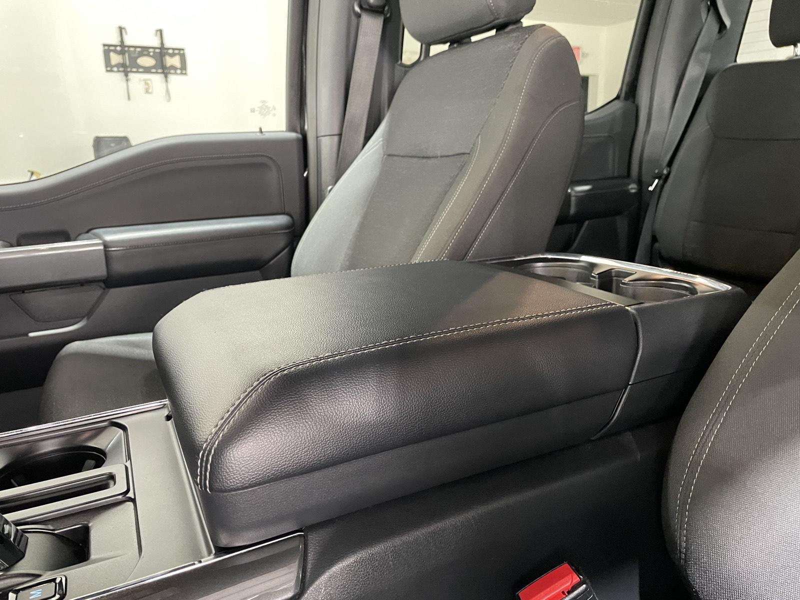 Vehicle photo 37