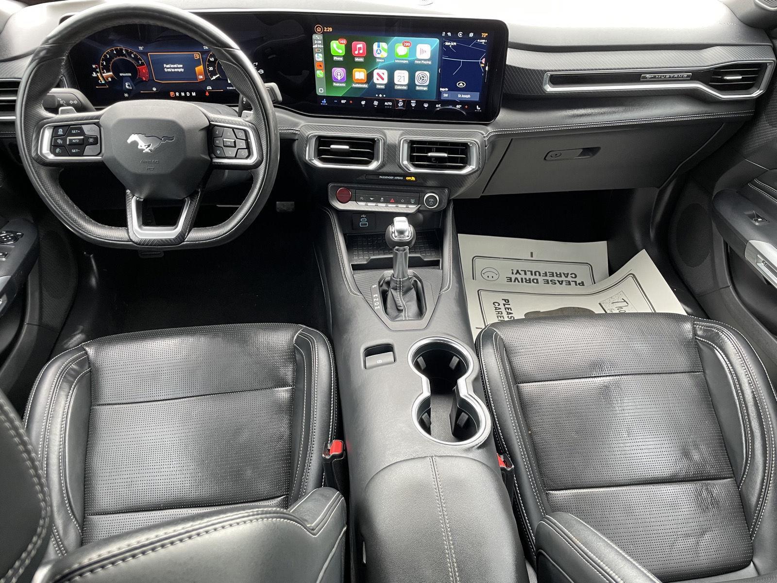 Vehicle photo 21