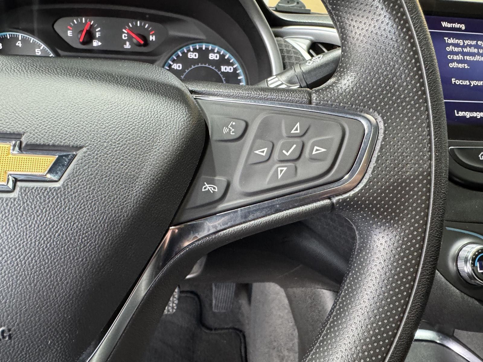 Vehicle photo 14