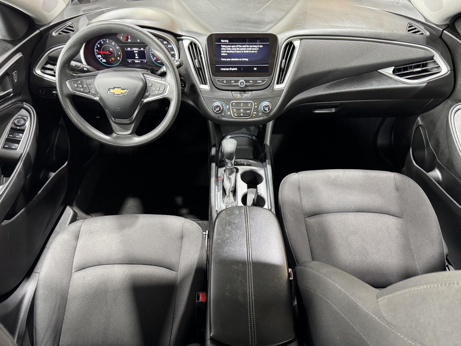 Vehicle photo 20
