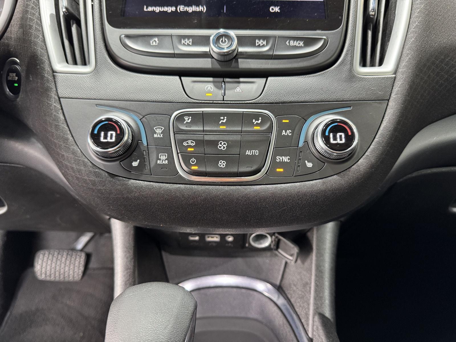 Vehicle photo 32