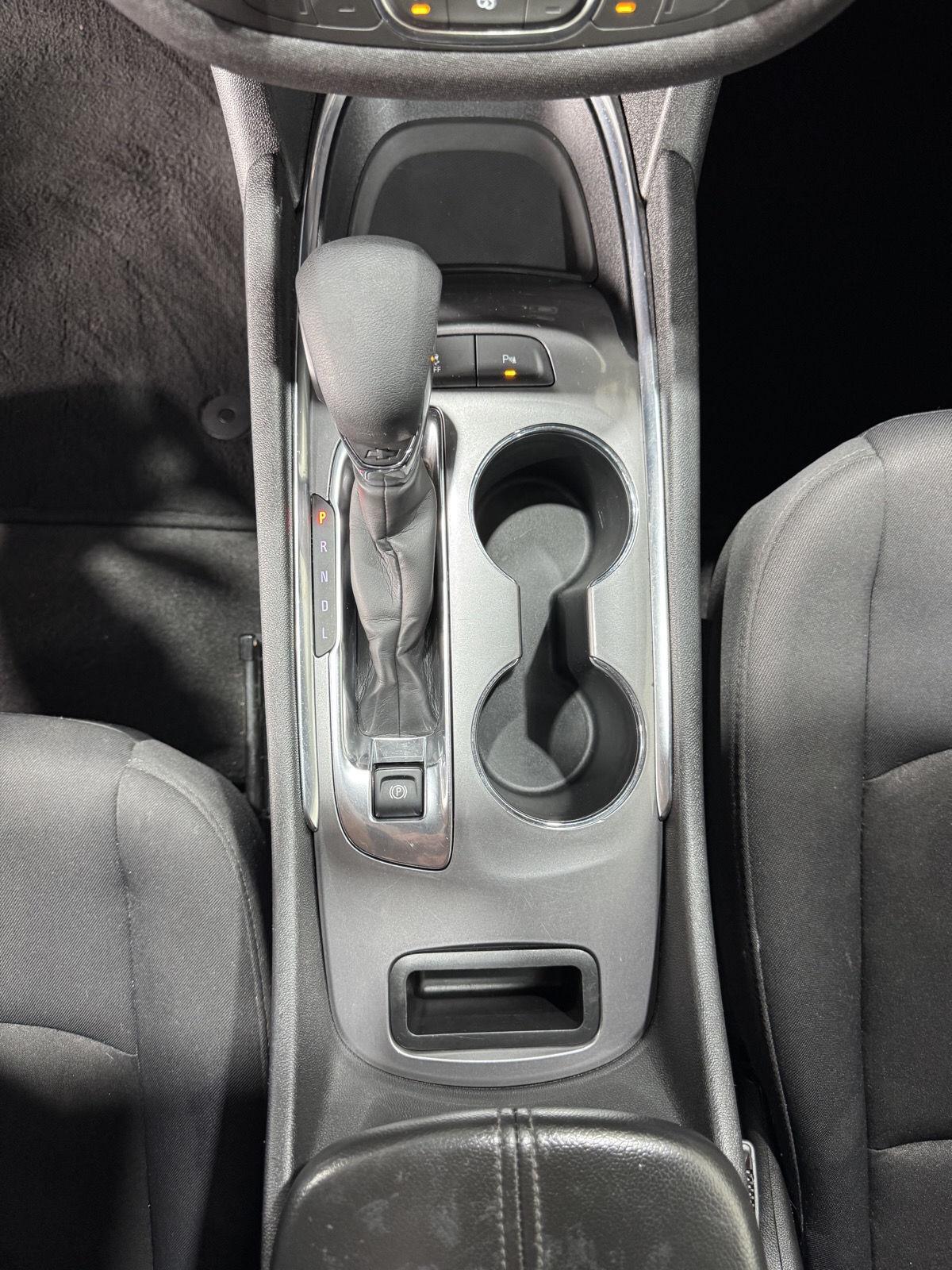 Vehicle photo 33