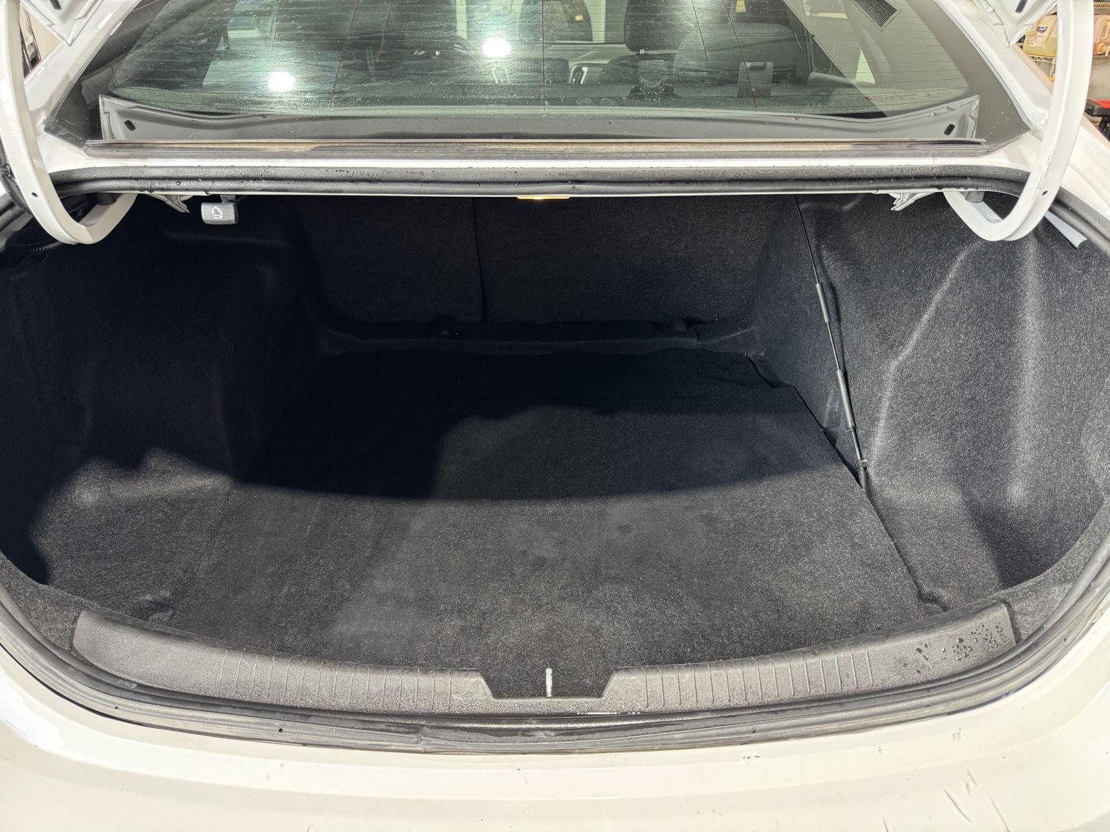Vehicle photo 39