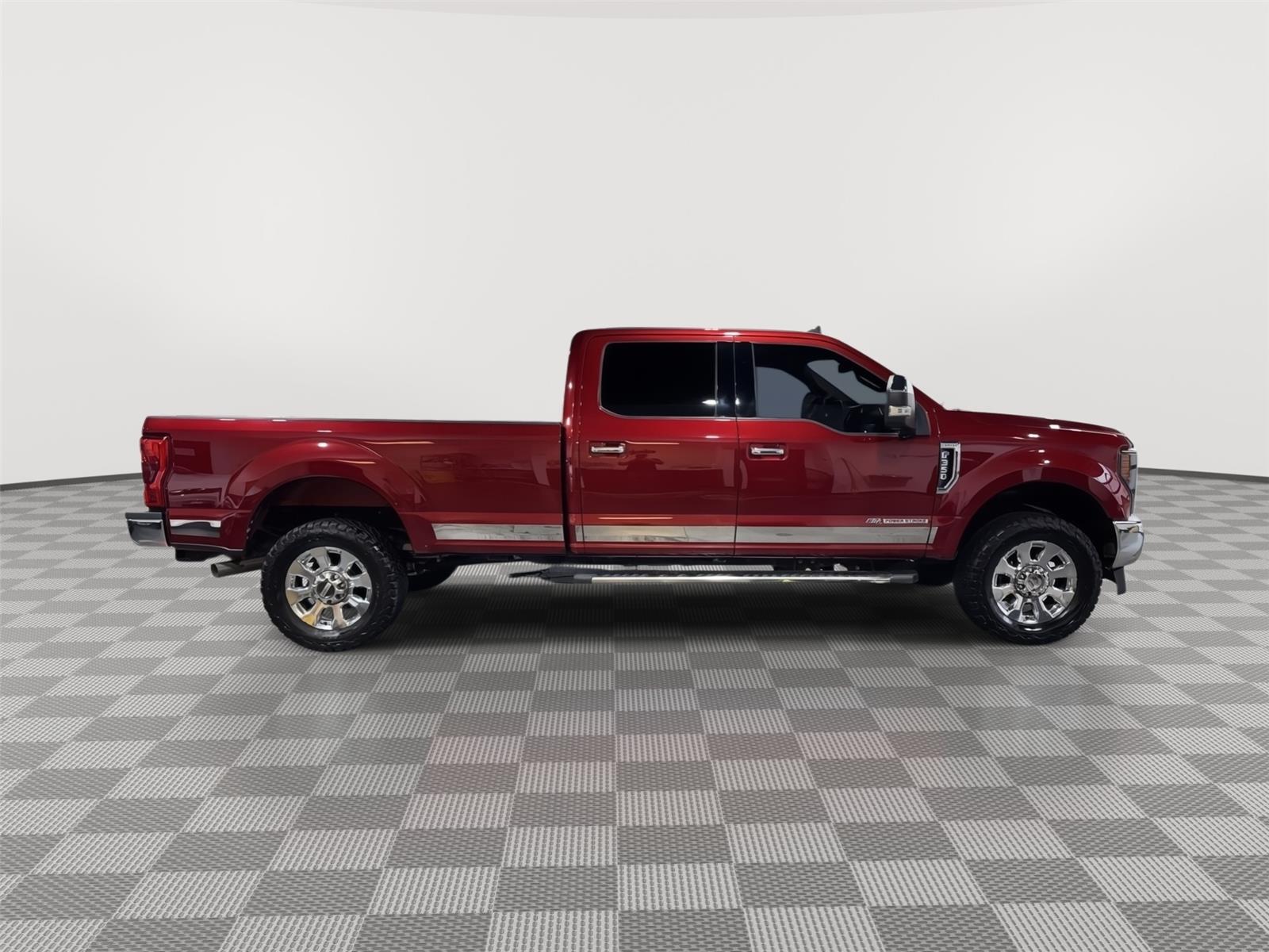 Vehicle photo 6