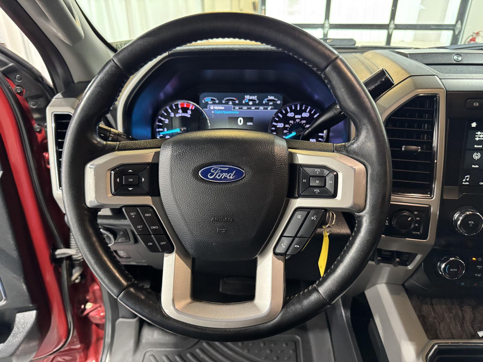 Vehicle photo 11