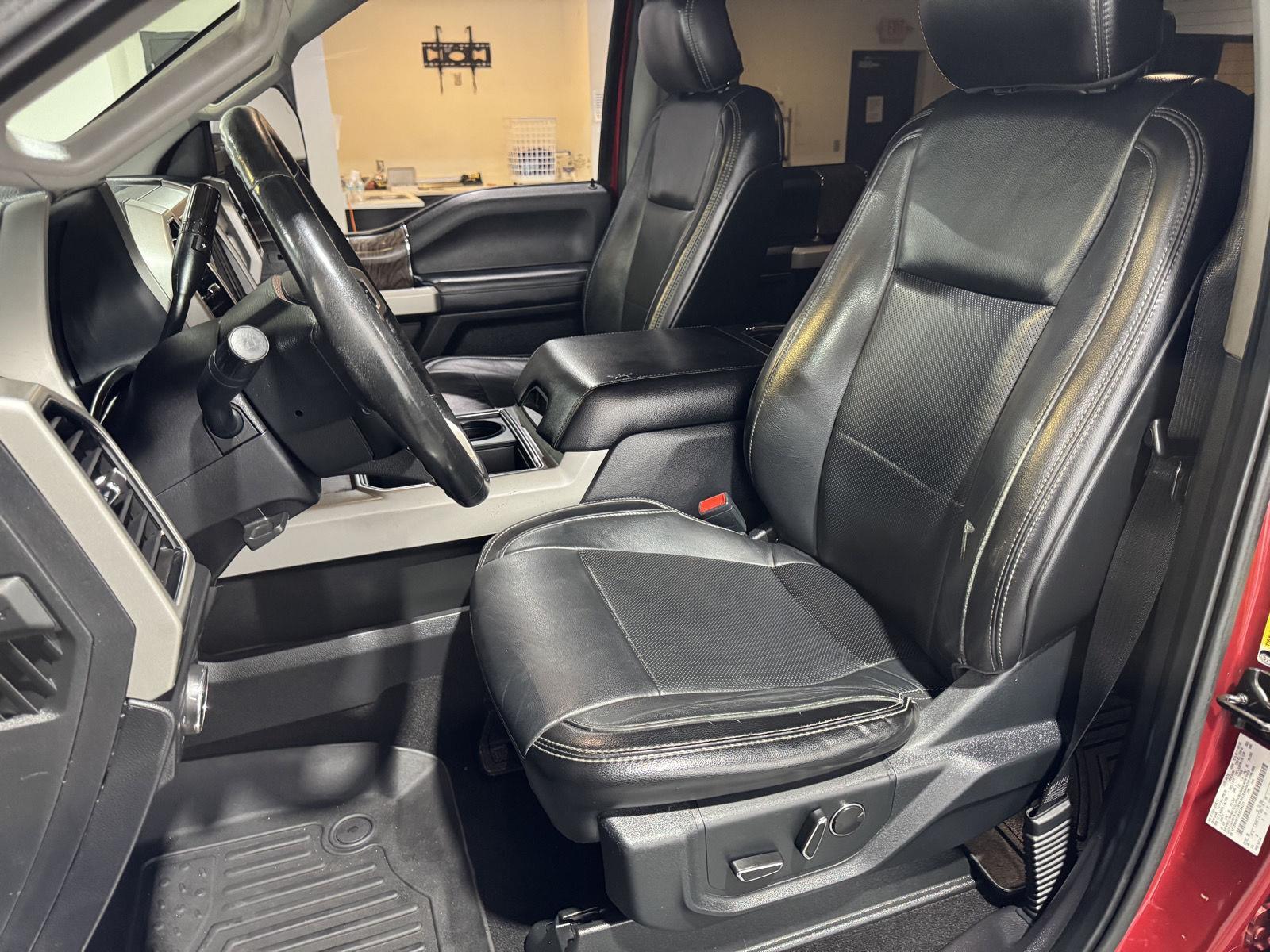 Vehicle photo 18