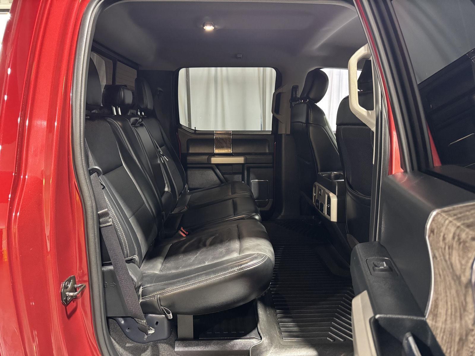 Vehicle photo 27