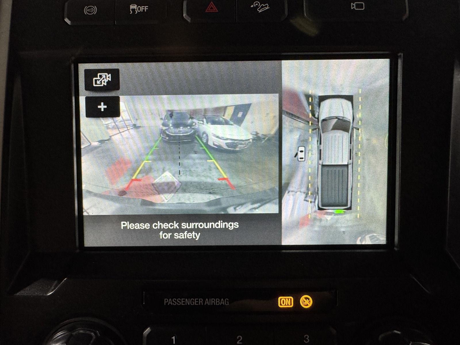 Vehicle photo 31