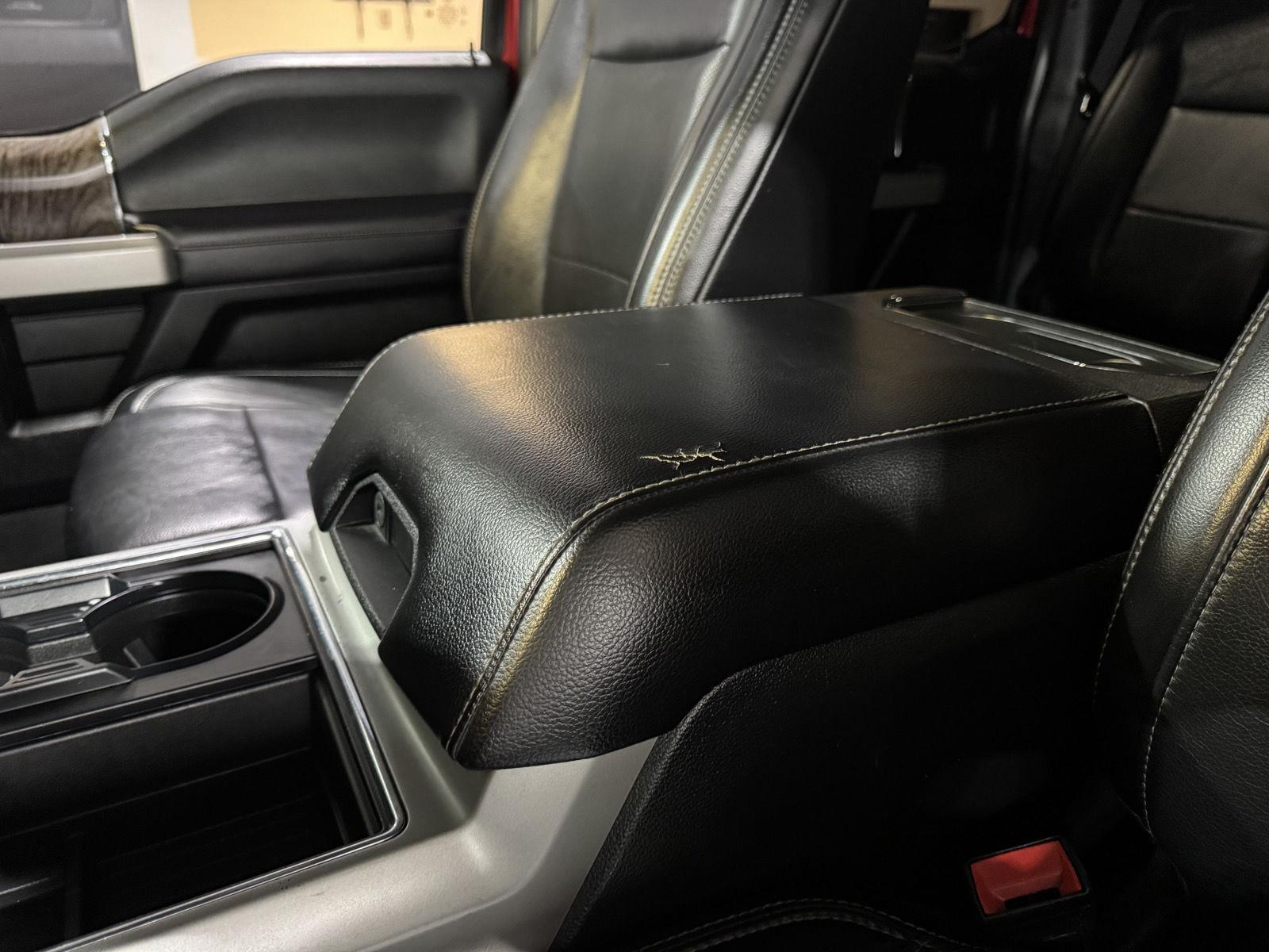 Vehicle photo 34