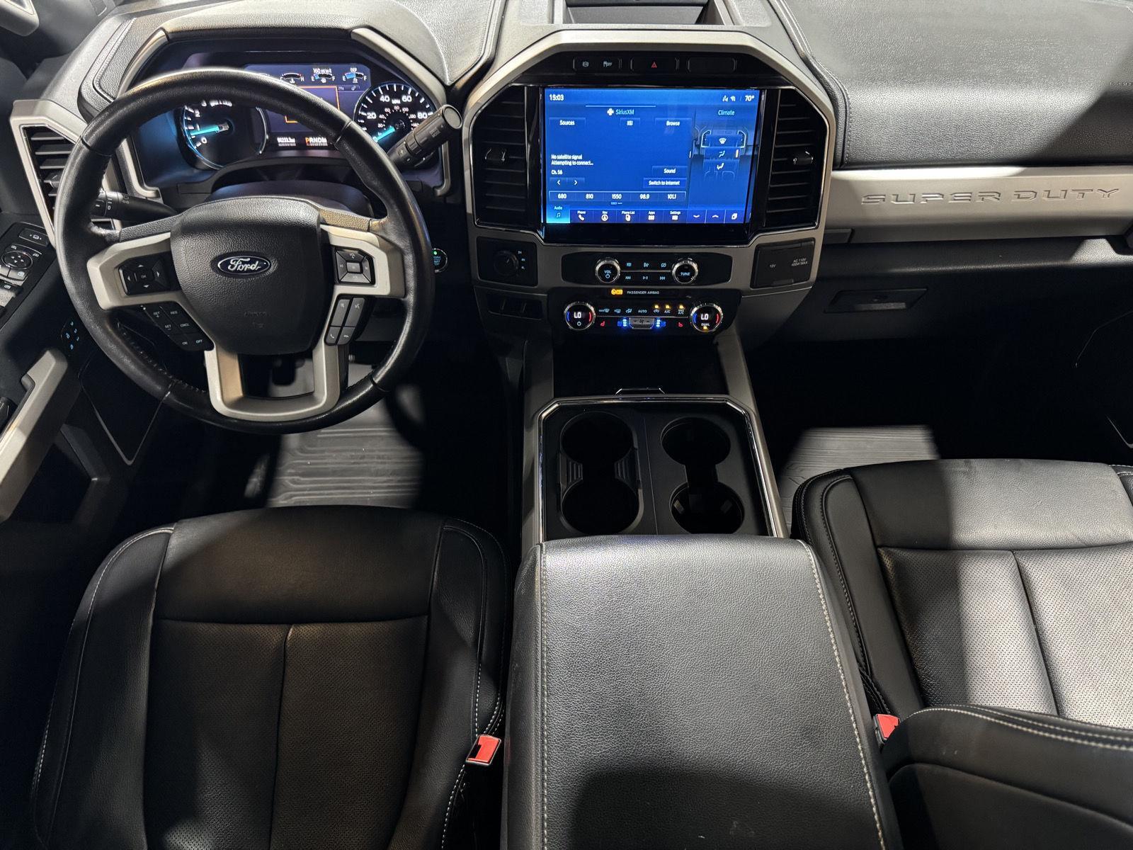 Vehicle photo 21