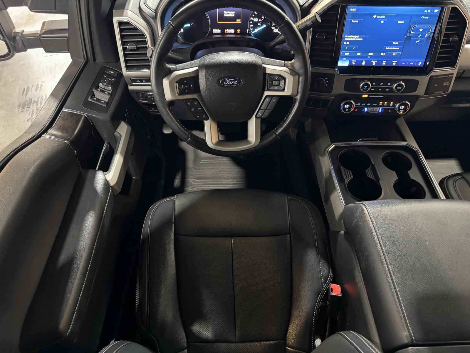 Vehicle photo 22