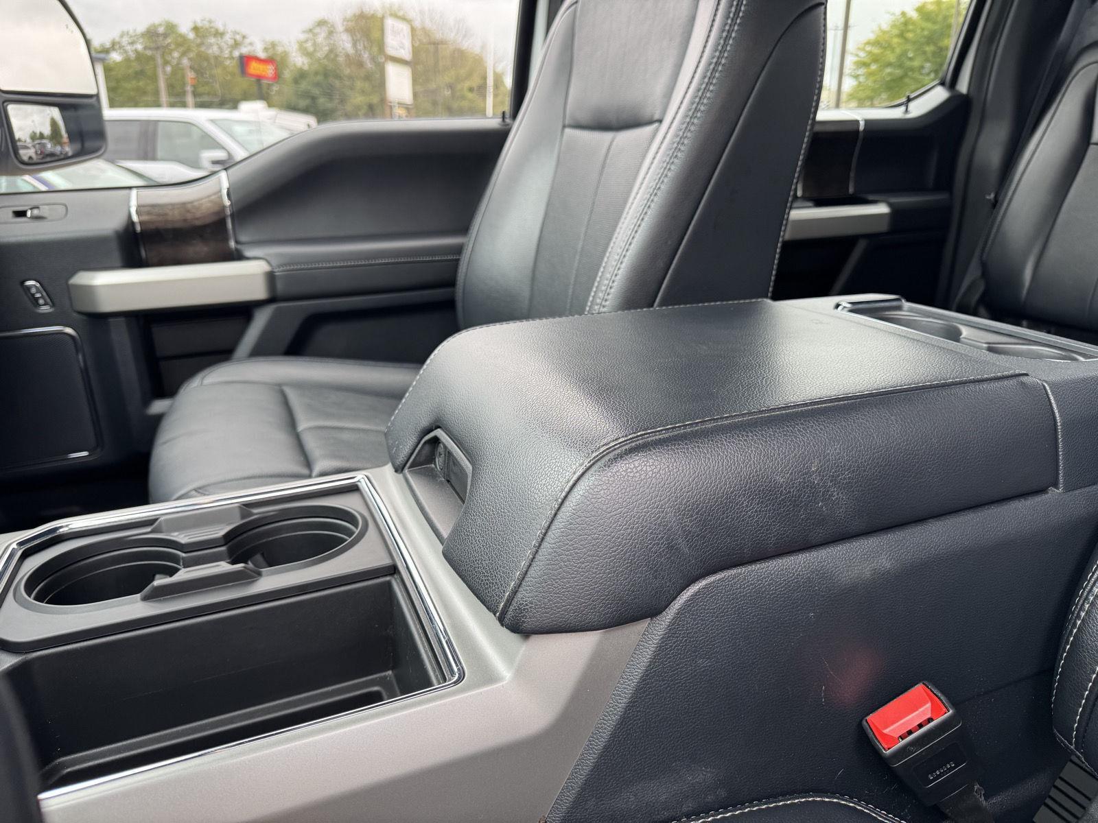 Vehicle photo 36
