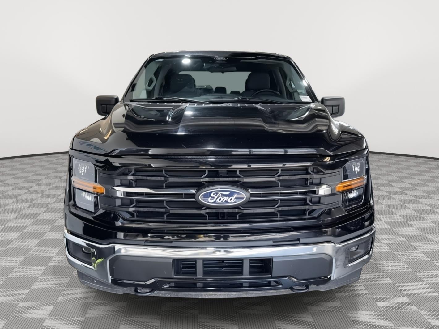 Vehicle photo 4