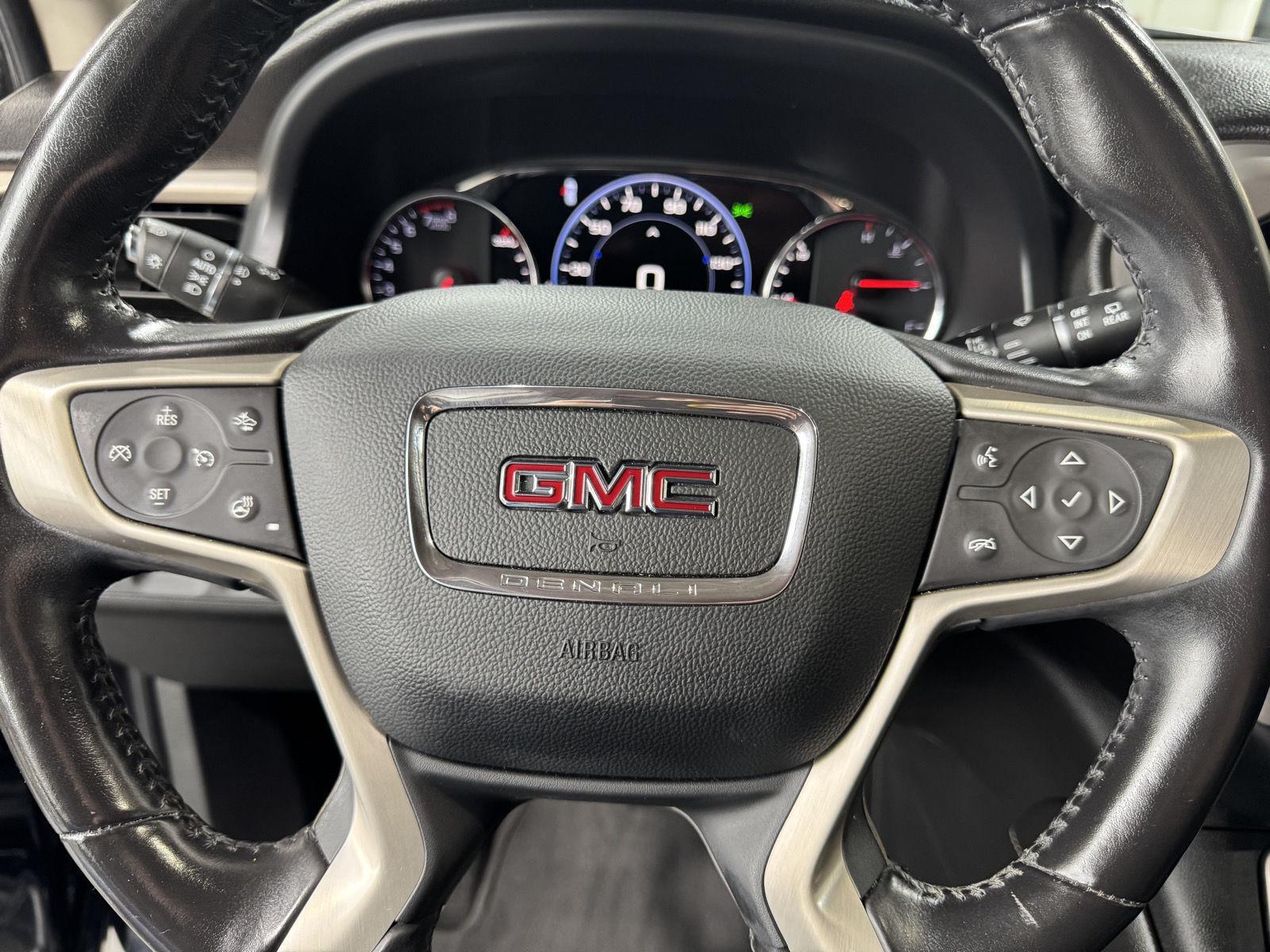 Vehicle photo 13