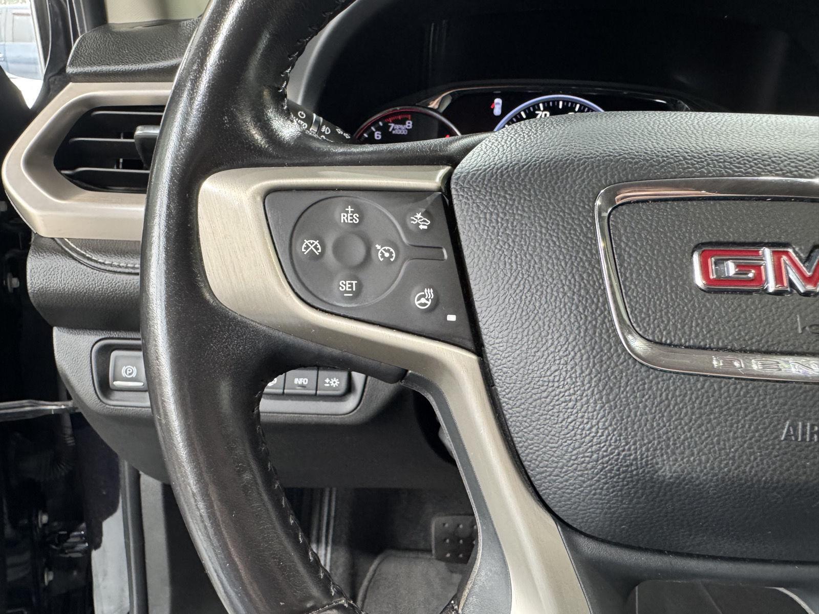 Vehicle photo 14