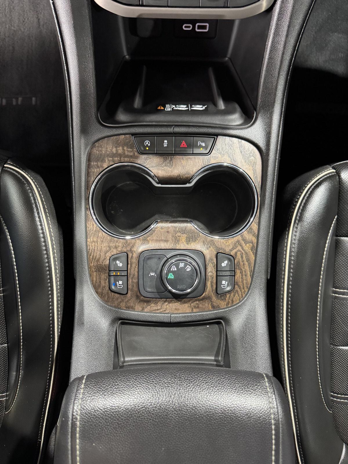 Vehicle photo 34