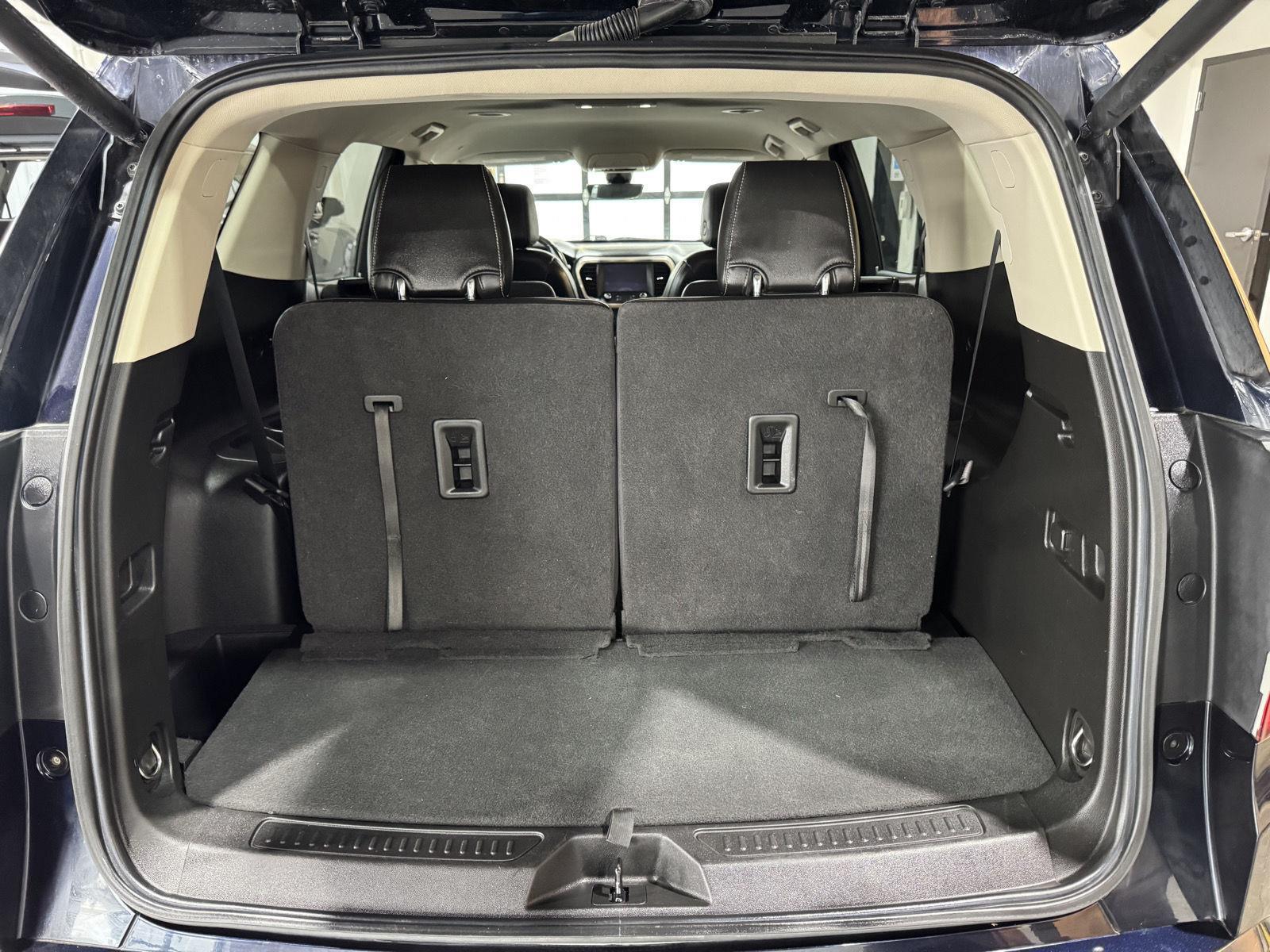 Vehicle photo 42