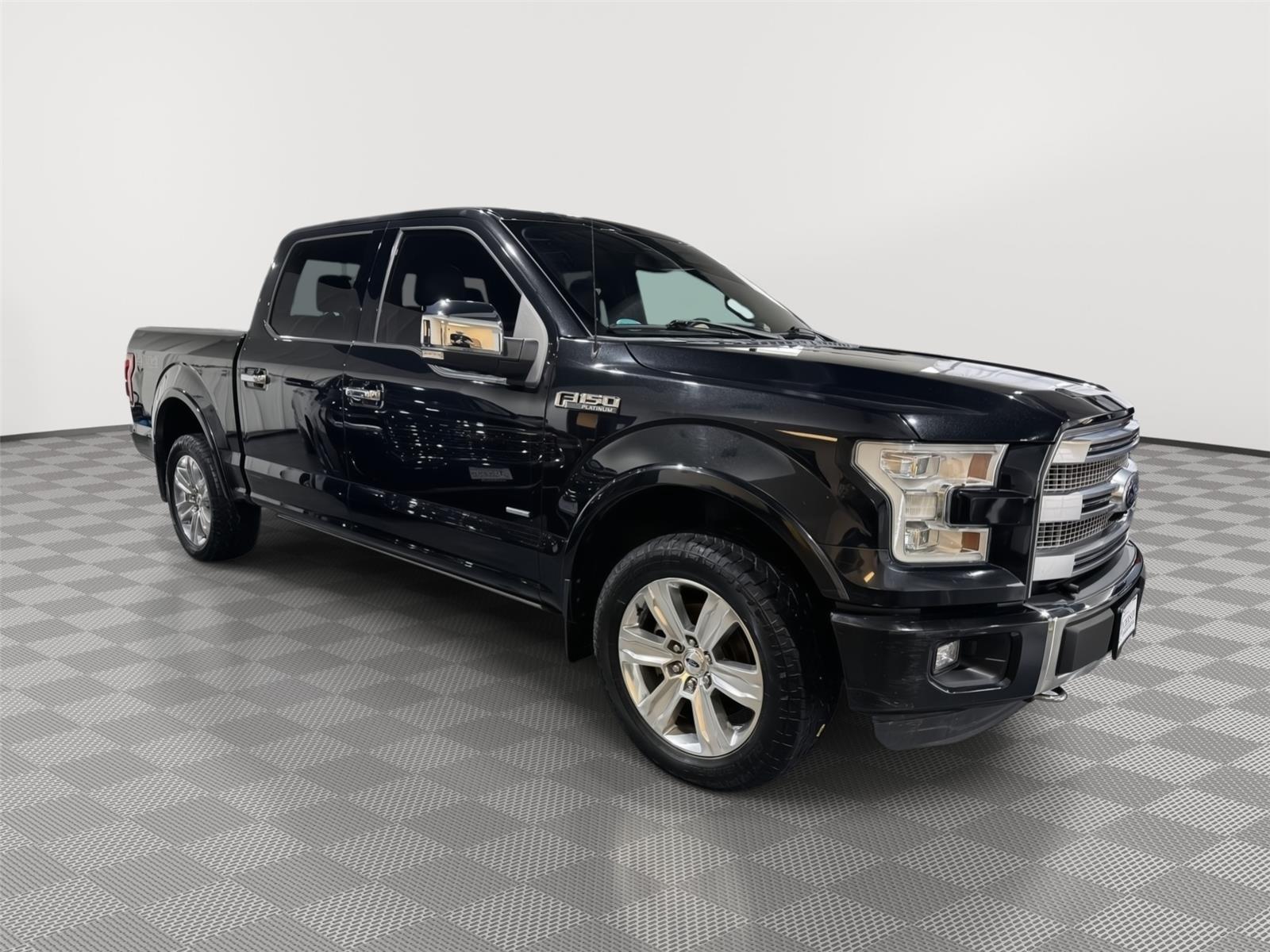 Vehicle photo 6