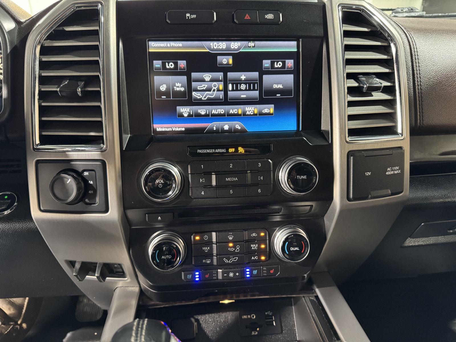 Vehicle photo 33