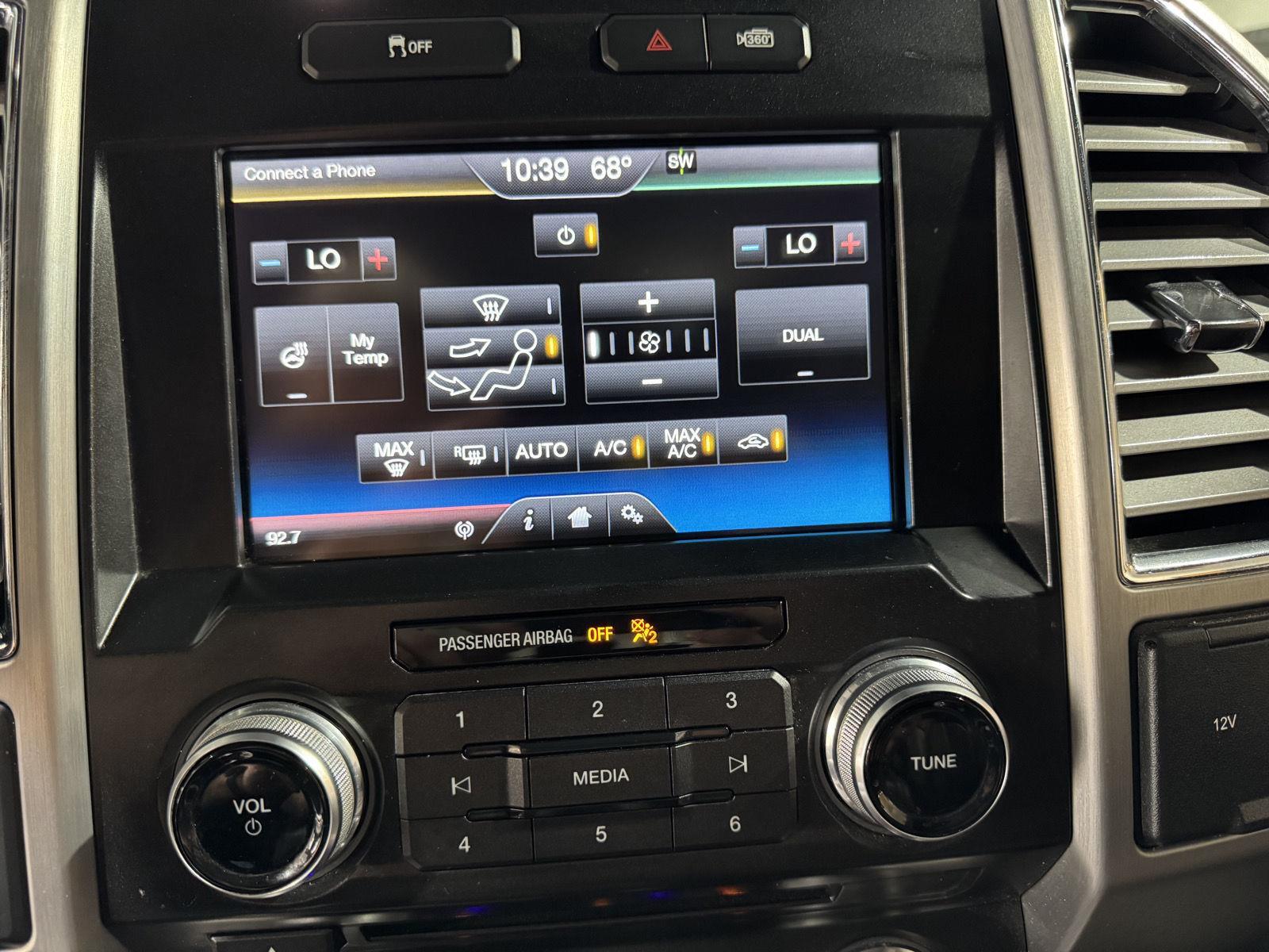 Vehicle photo 34