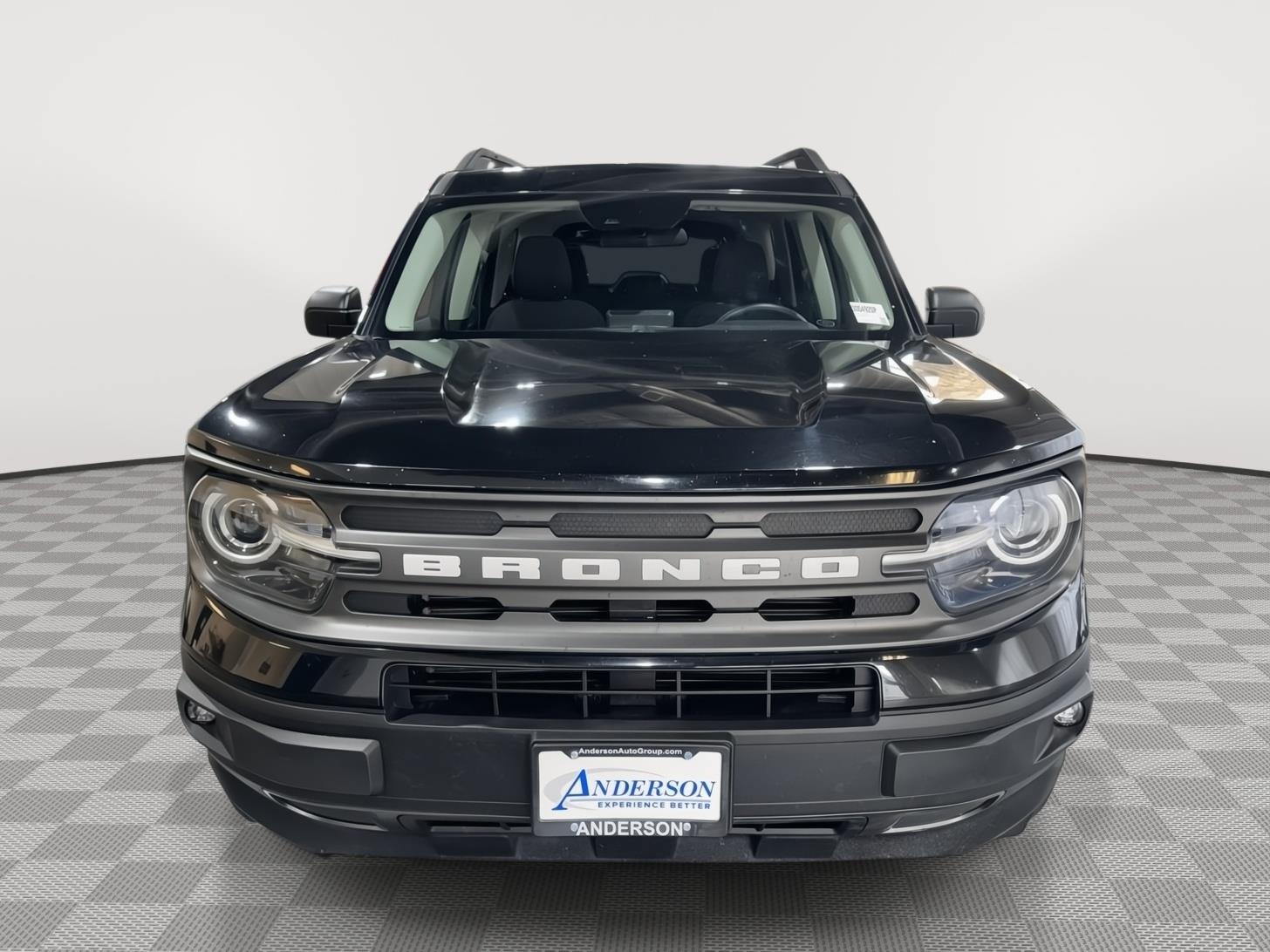 Vehicle photo 4