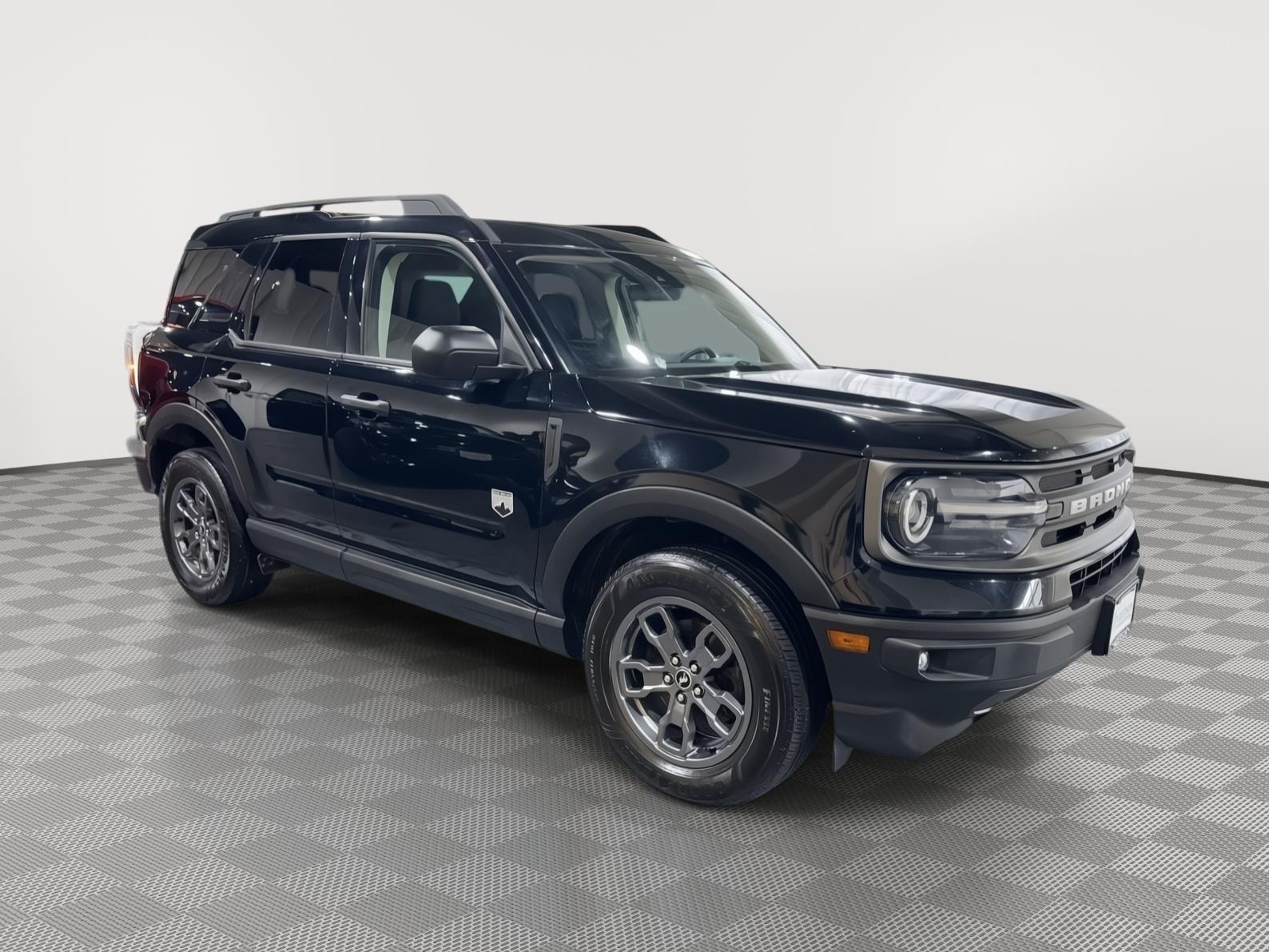 Vehicle photo 5