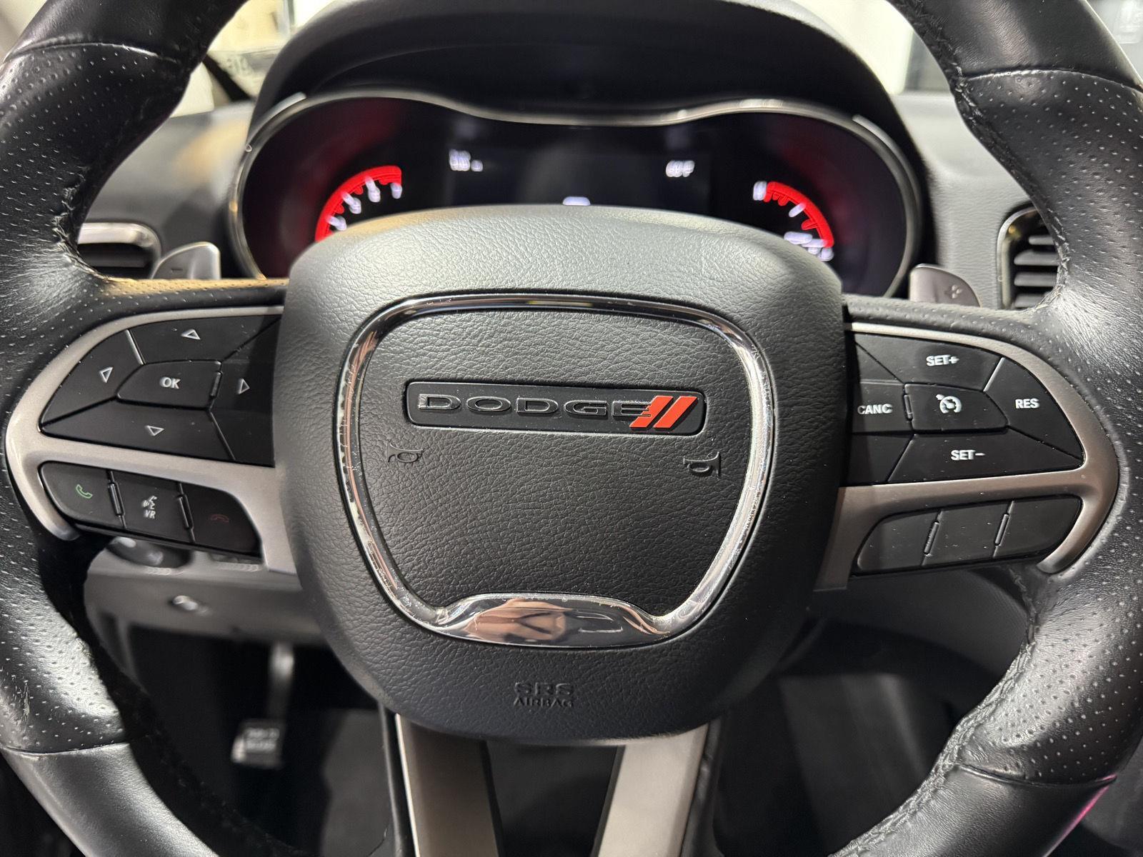 Vehicle photo 14
