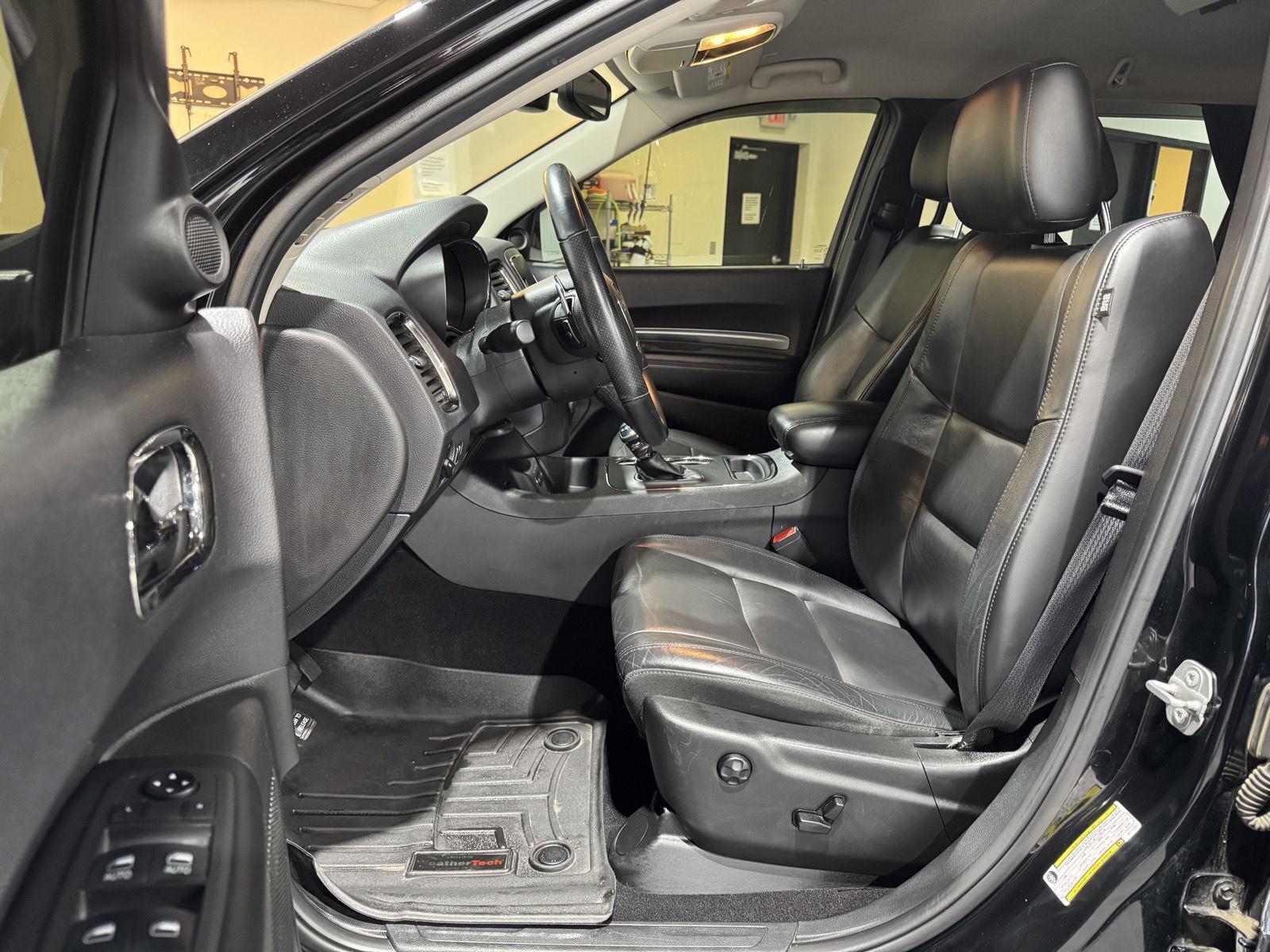 Vehicle photo 19
