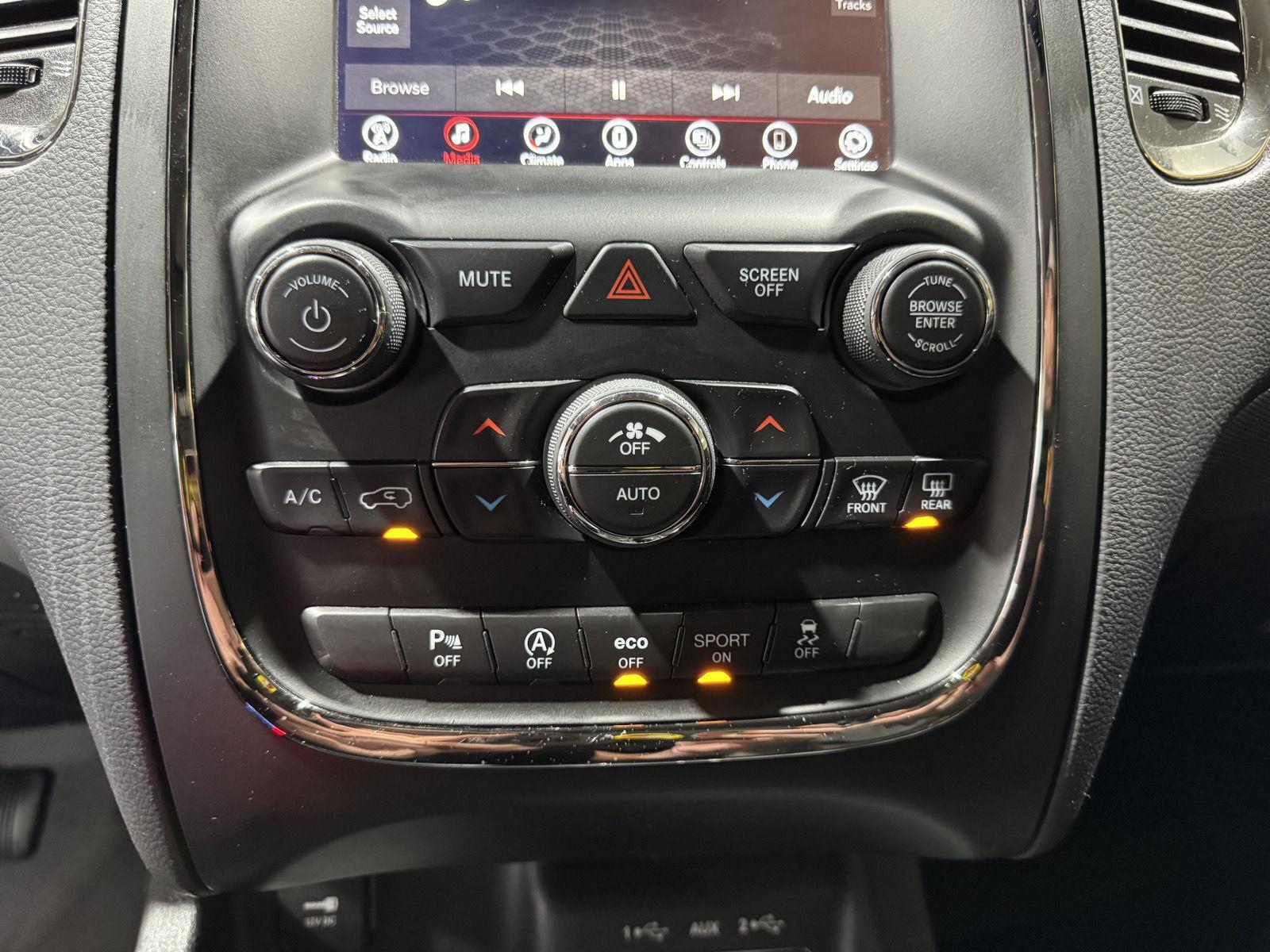 Vehicle photo 35