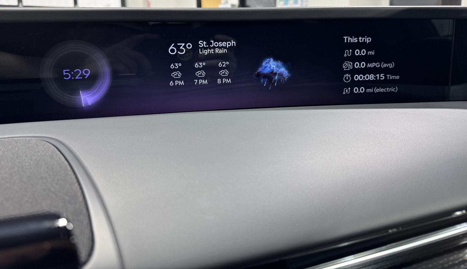 Vehicle photo 38