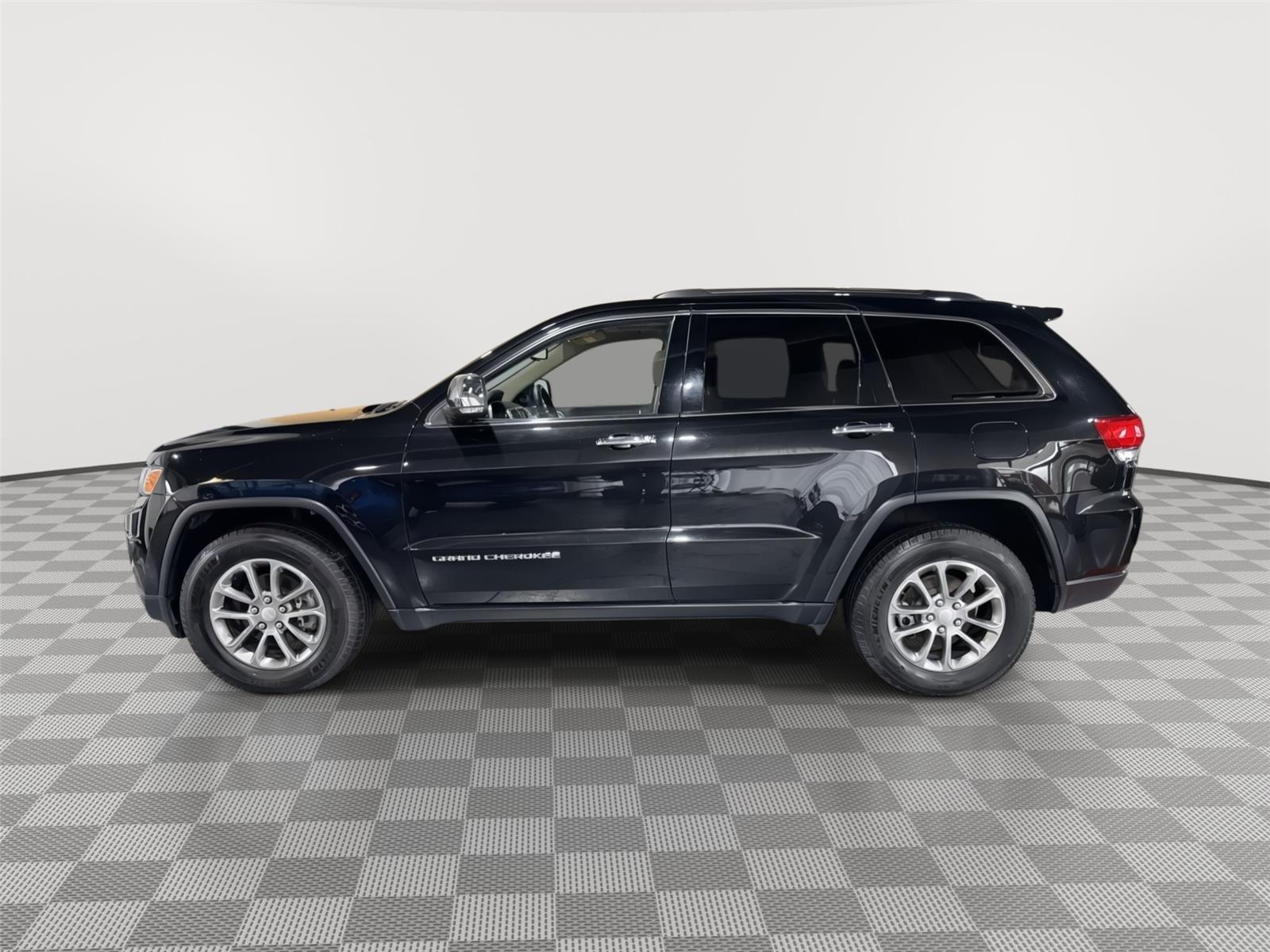 Used 2014 Jeep Grand Cherokee Limited with VIN 1C4RJFBGXEC333958 for sale in Kansas City