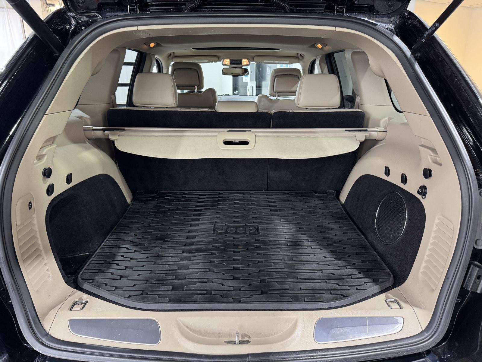 Vehicle photo 41